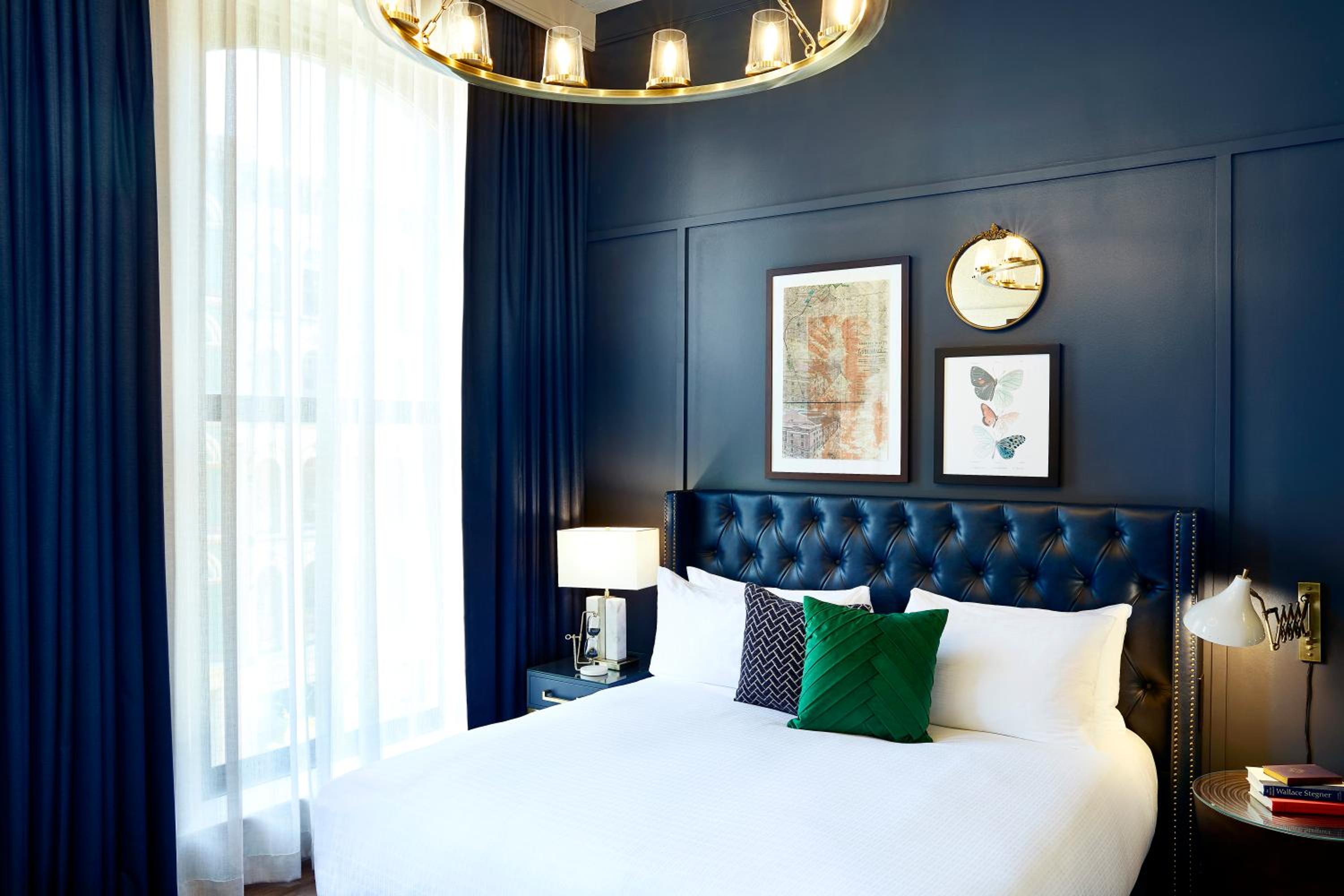 Traditional King Room - Photo 1
