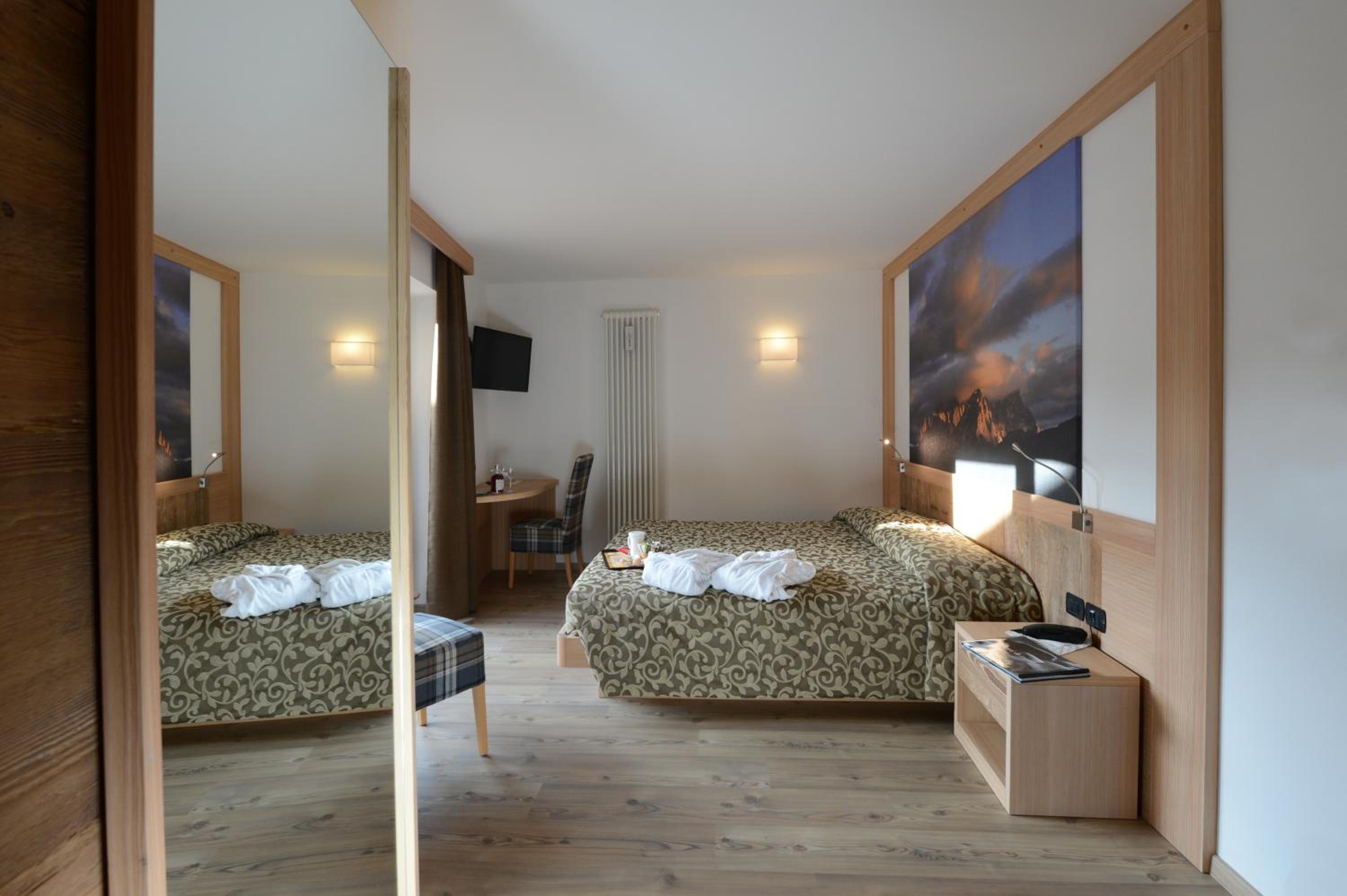 Superior Double or Twin Room photo 1