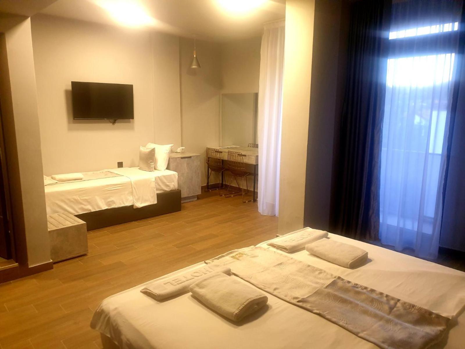 Deluxe Suite photo 3