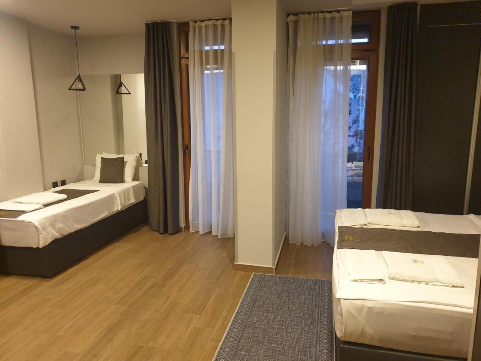 Deluxe Quadruple Room photo 2