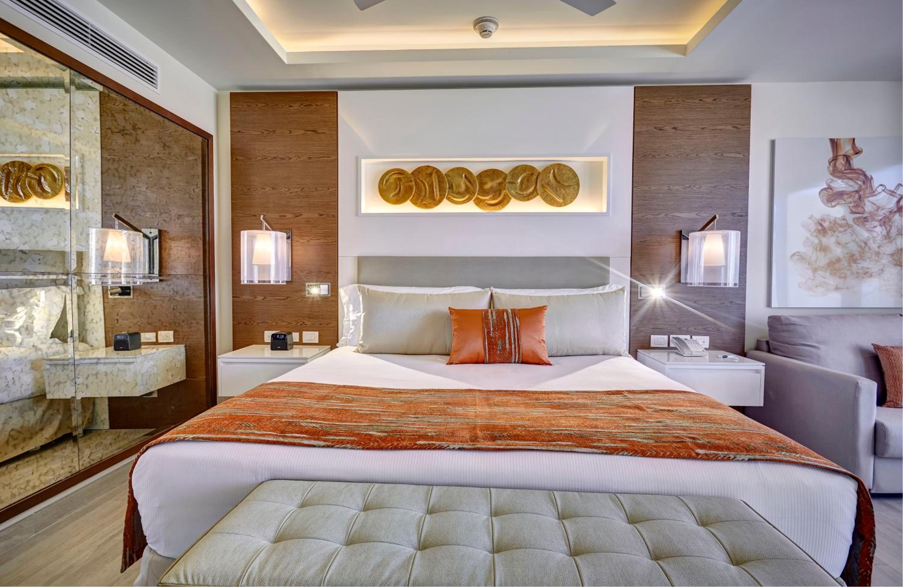 Luxury Presidential one bedroom suite Diamond Club