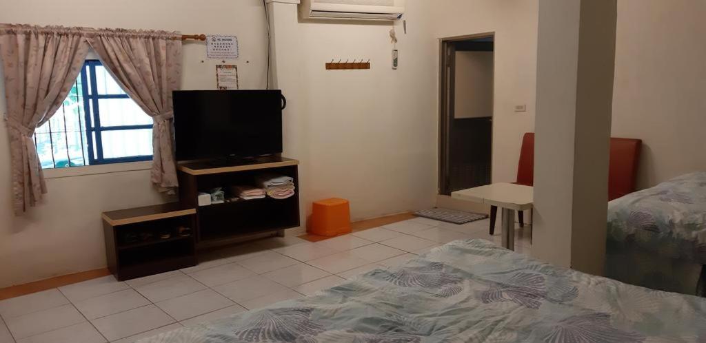 Triple Room with Private Bathroom photo 1