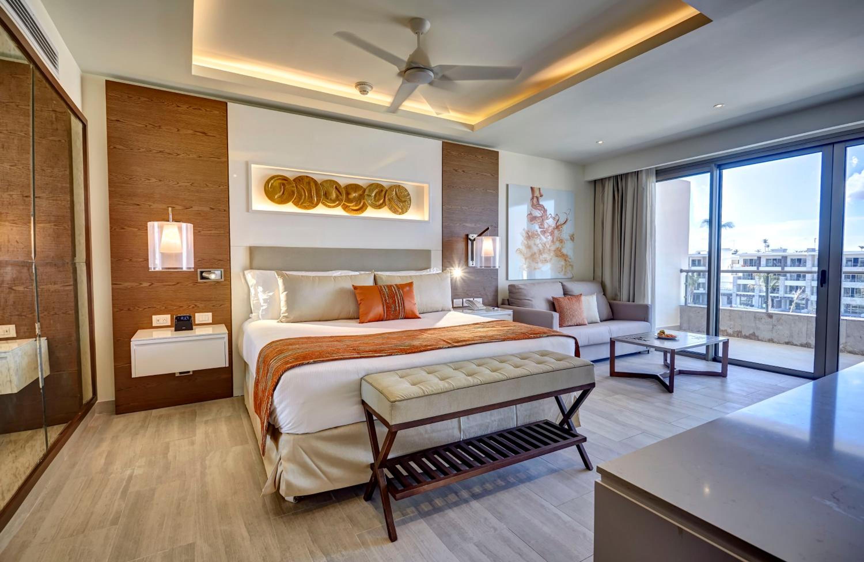 Luxury Presidential Two Bedroom Suite Diamond Club