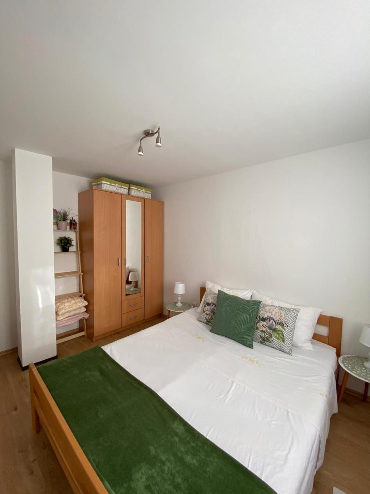 Apartment photo 1