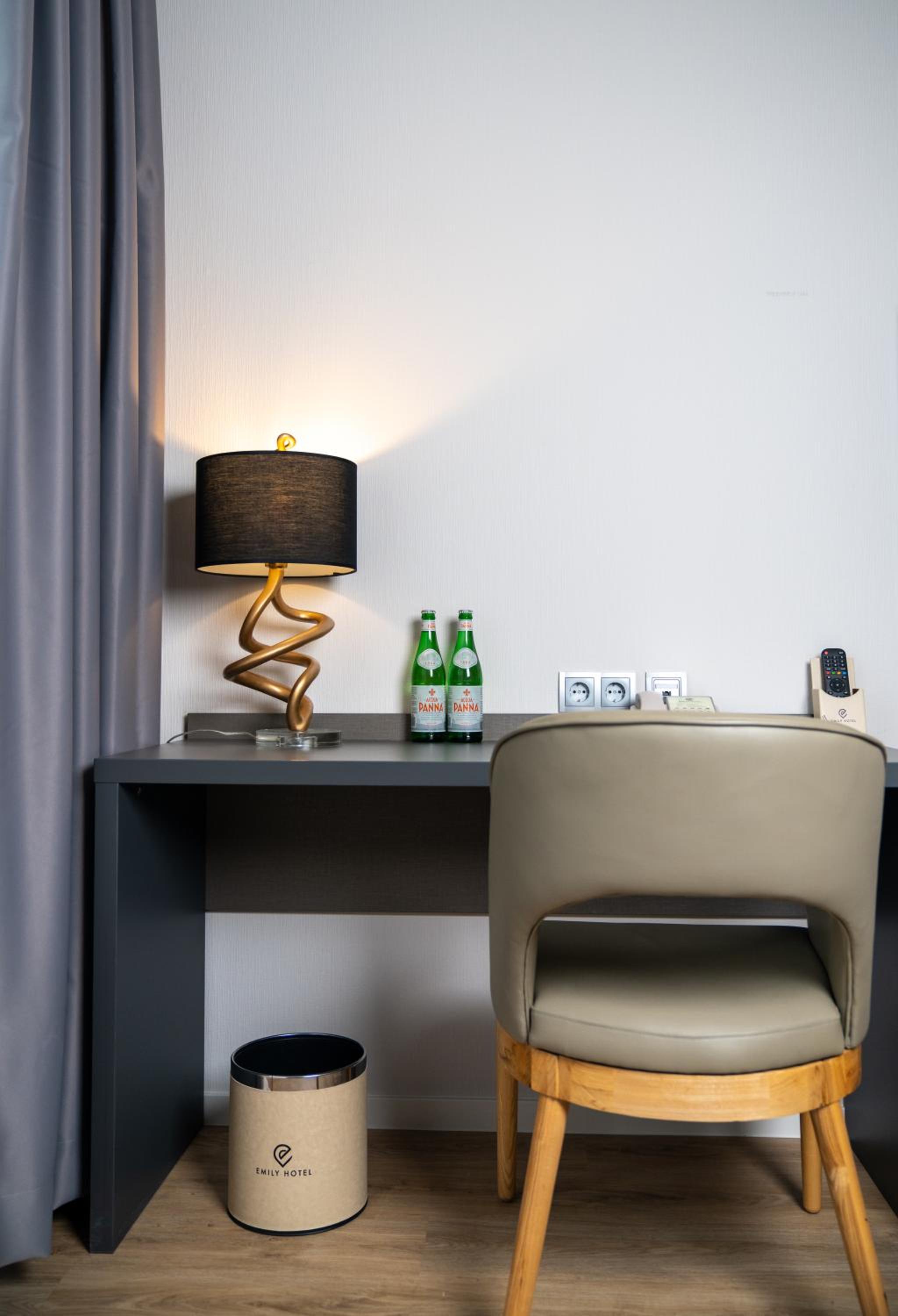 Double or Twin Room - Photo 4
