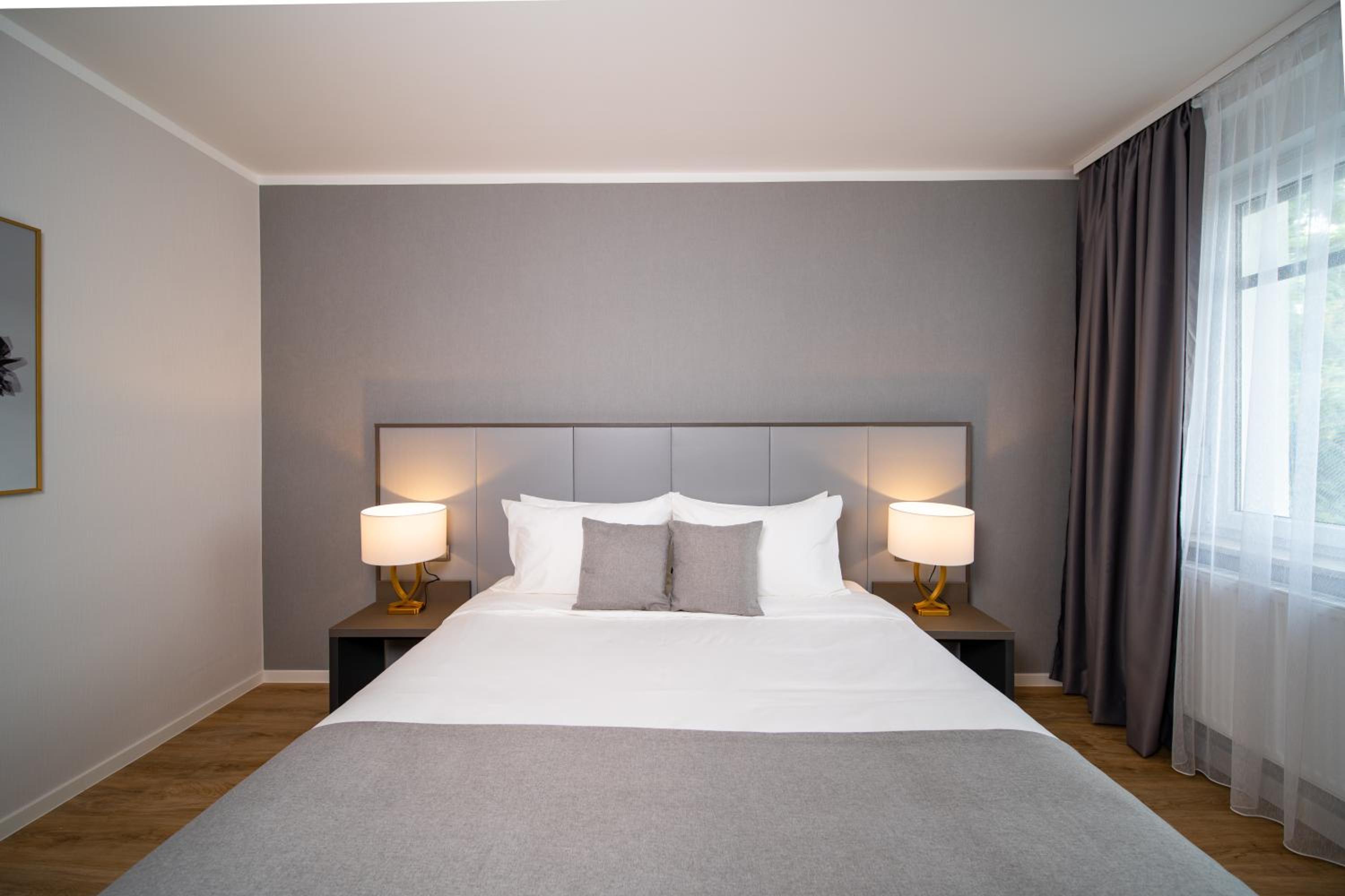Double or Twin Room - Photo 7