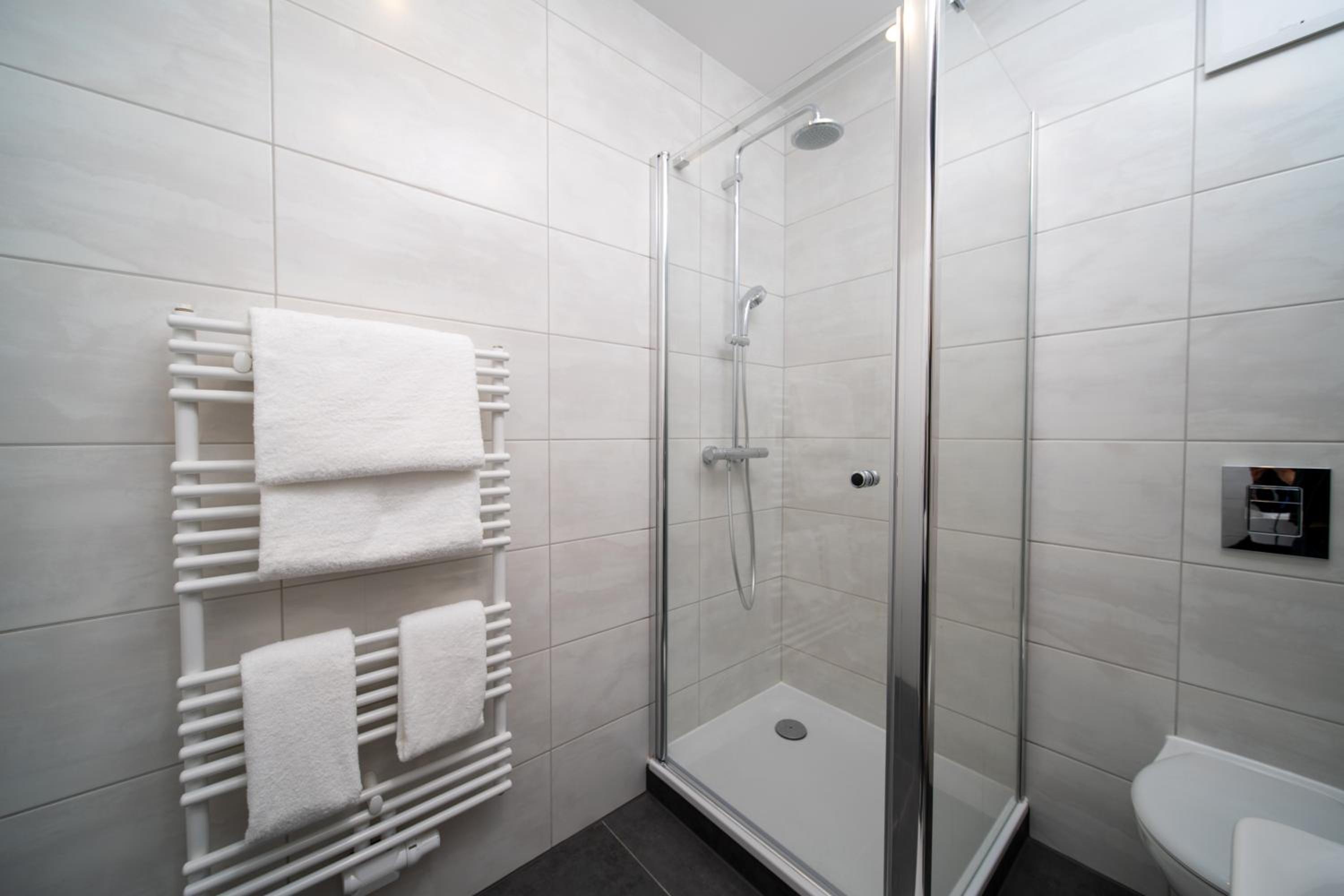 Double or Twin Room - Photo 2