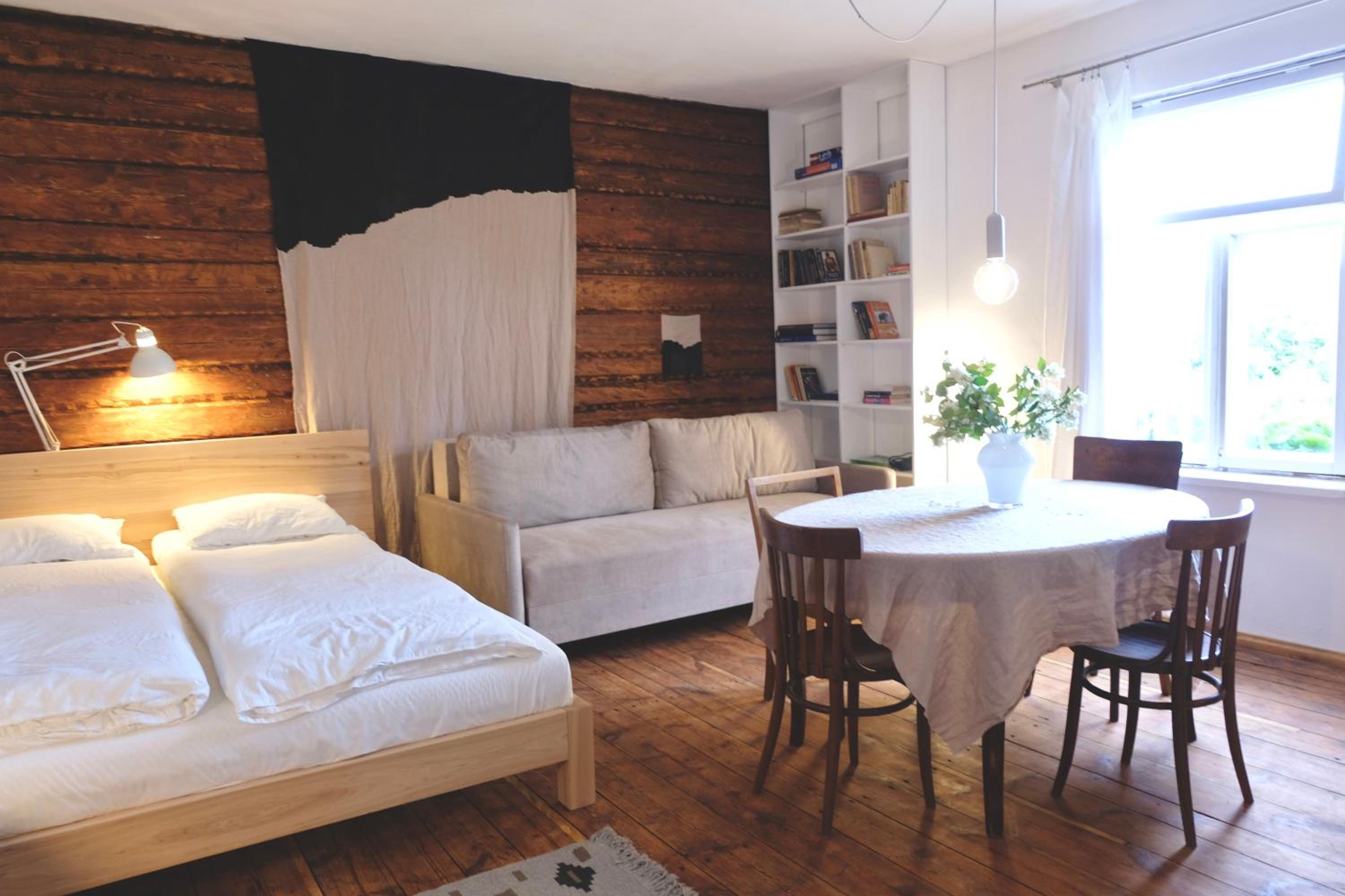 Deluxe Apartment - Photo 2