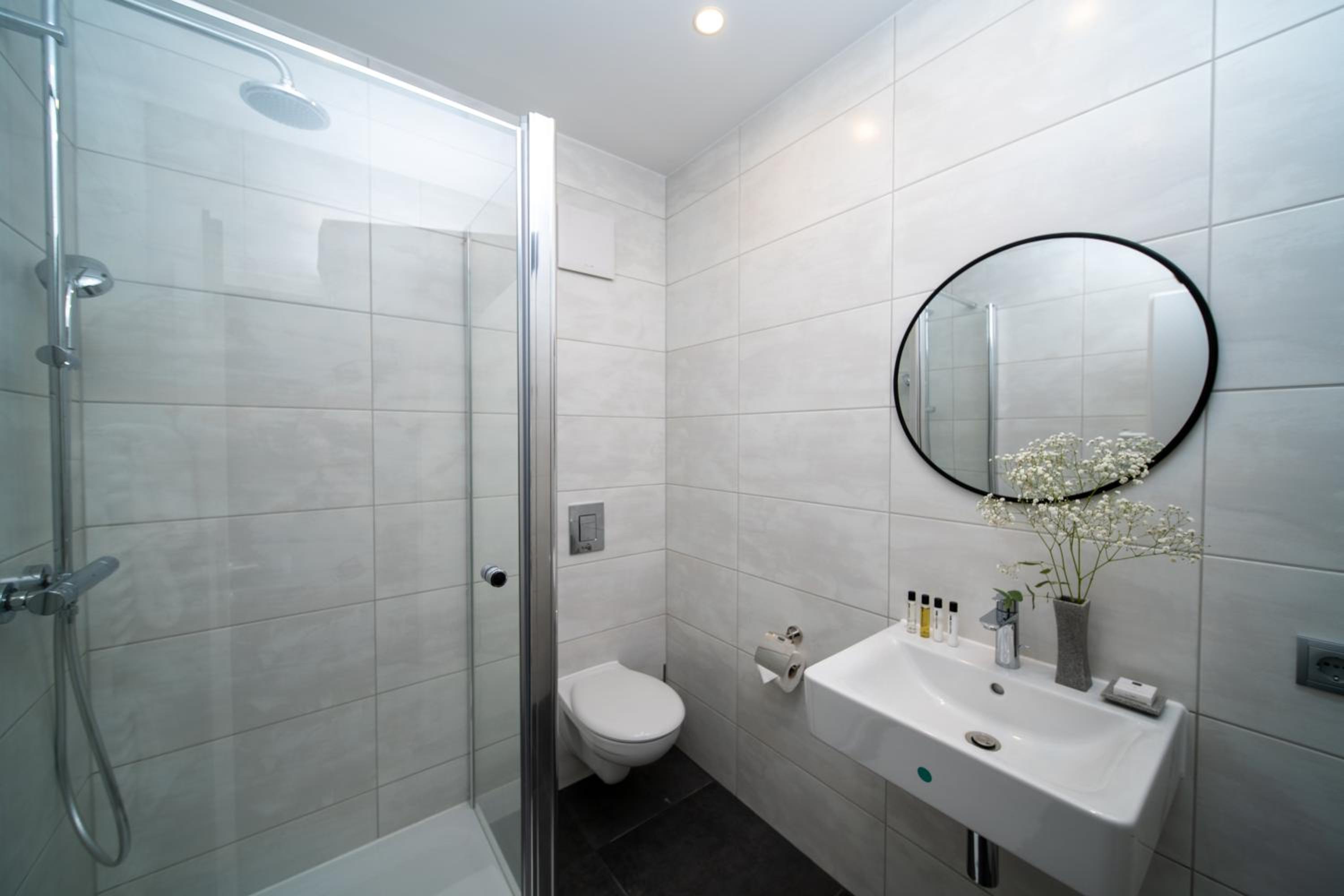 Double or Twin Room - Photo 3