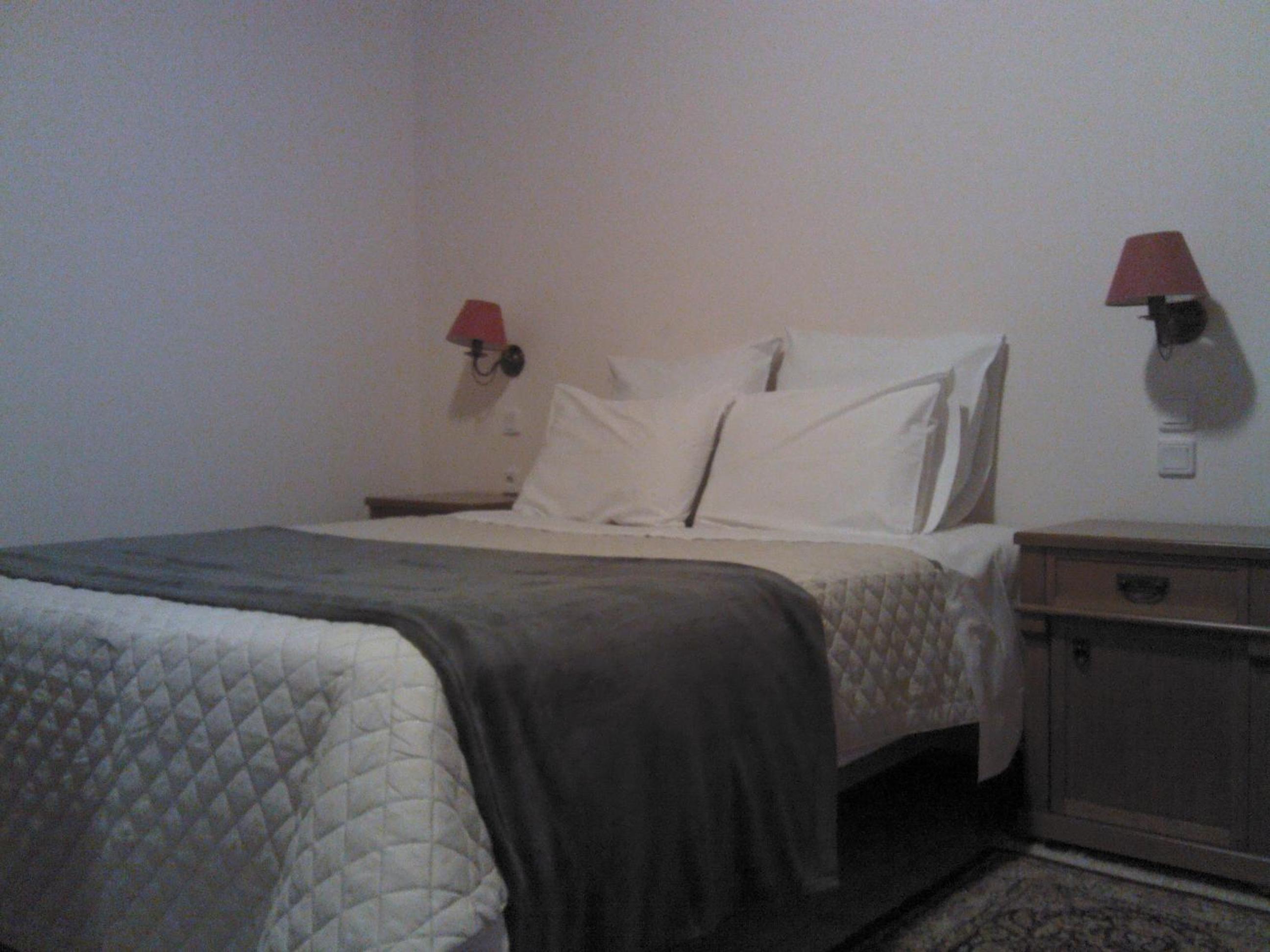 Double Room - Photo 7