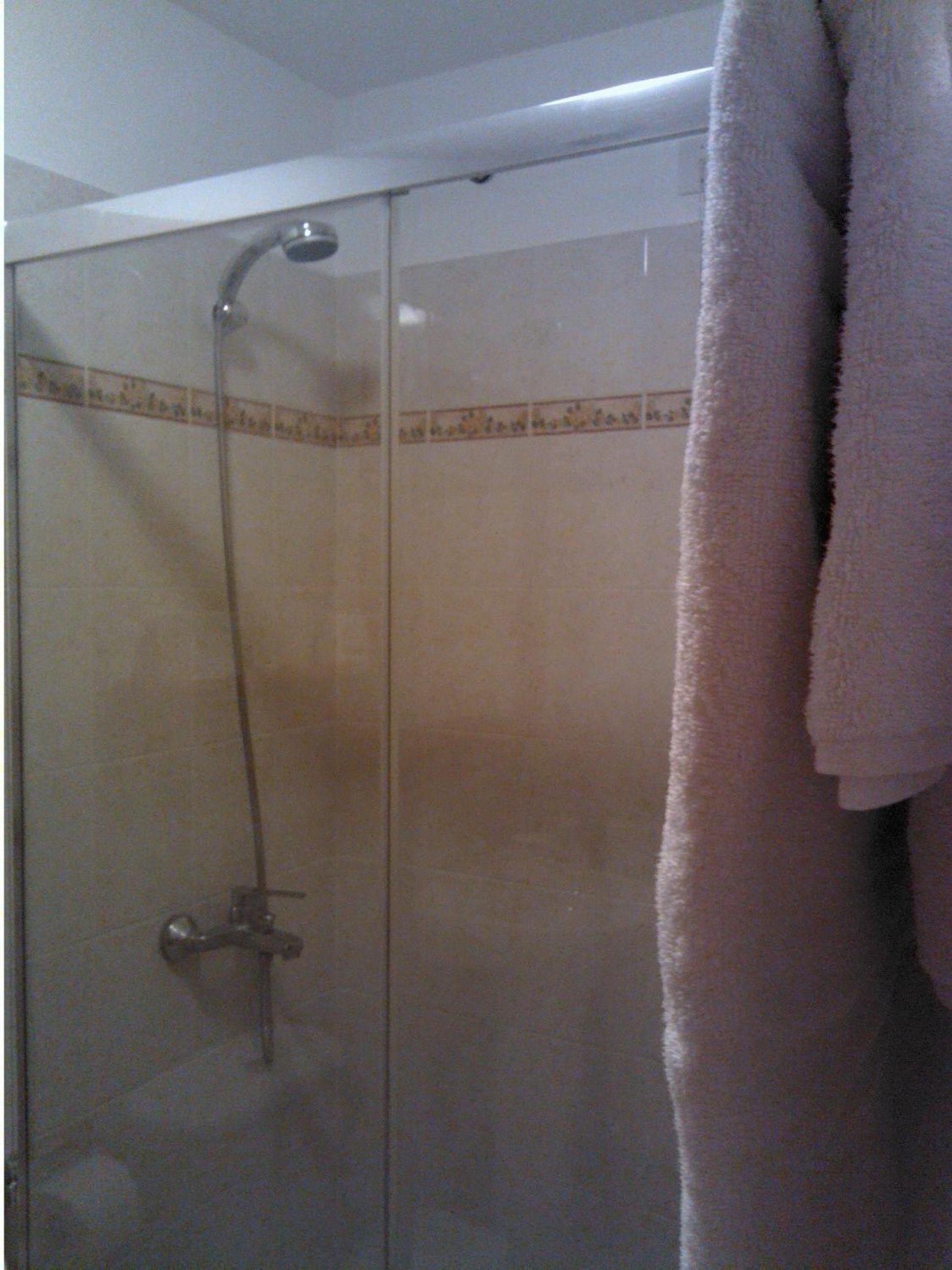 Double Room - Photo 9