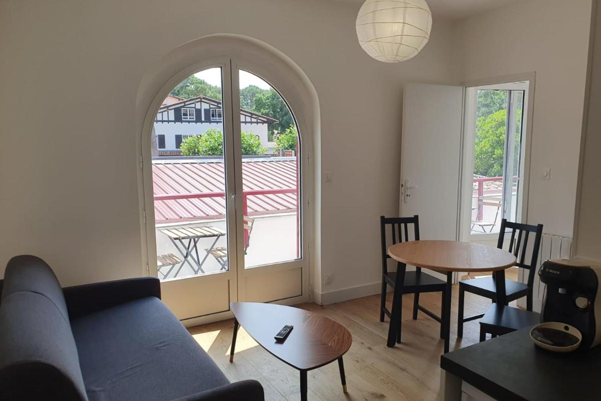 Apartment photo 2
