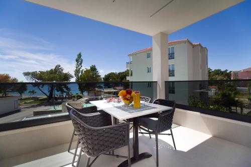 Apartment with Garden View photo 3