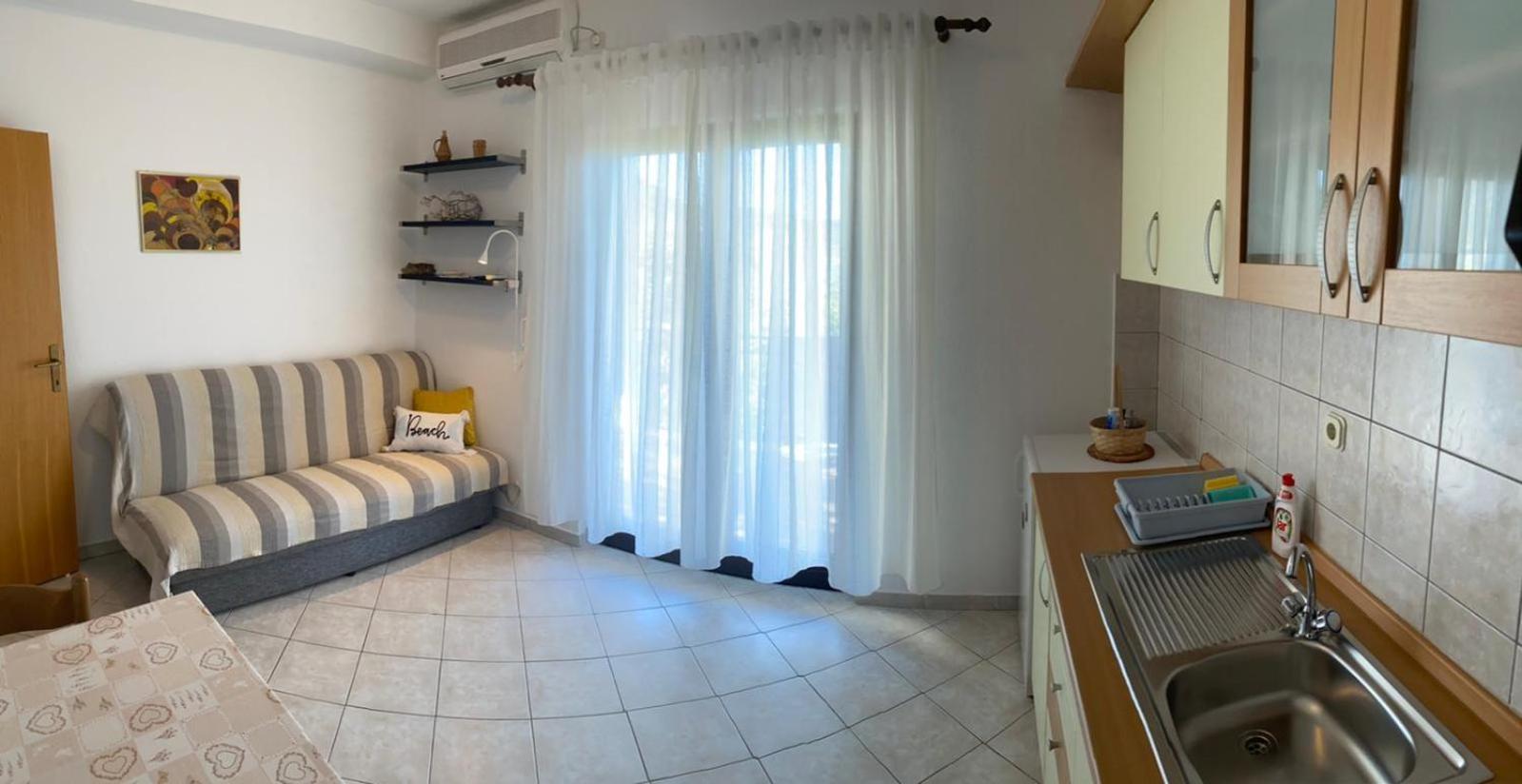 Apartment With Sea View