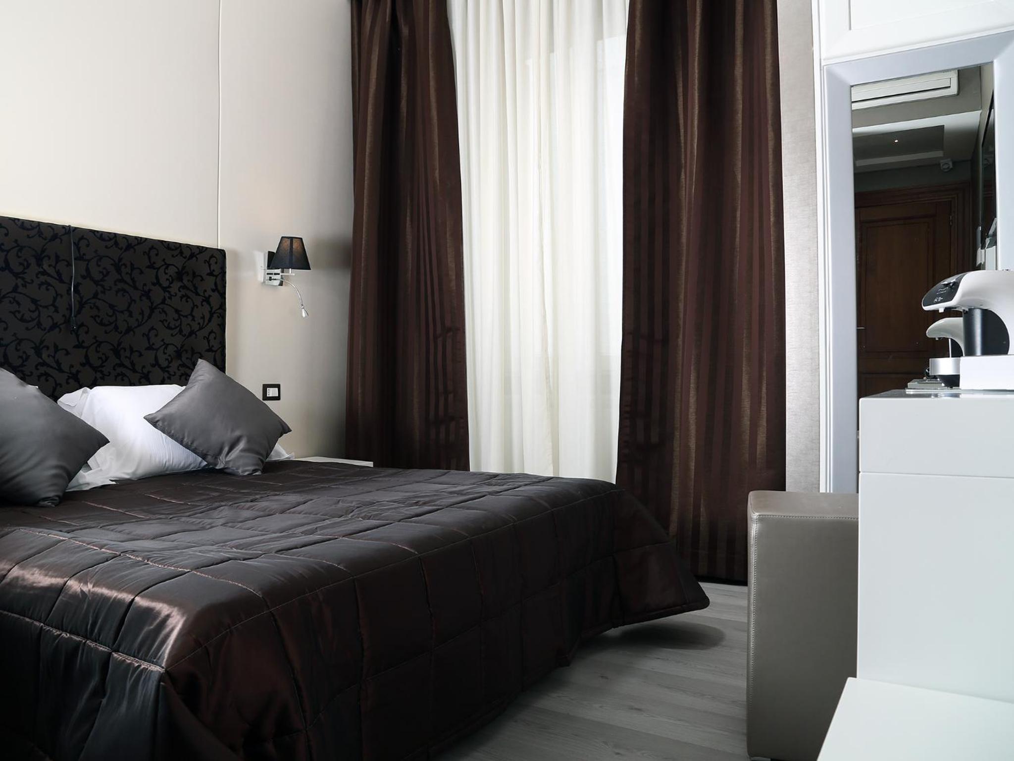 Single Room photo 3