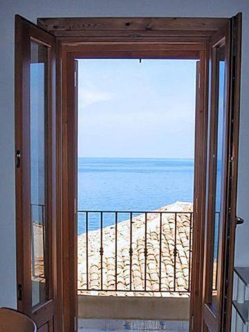 Studio with Sea View photo 2
