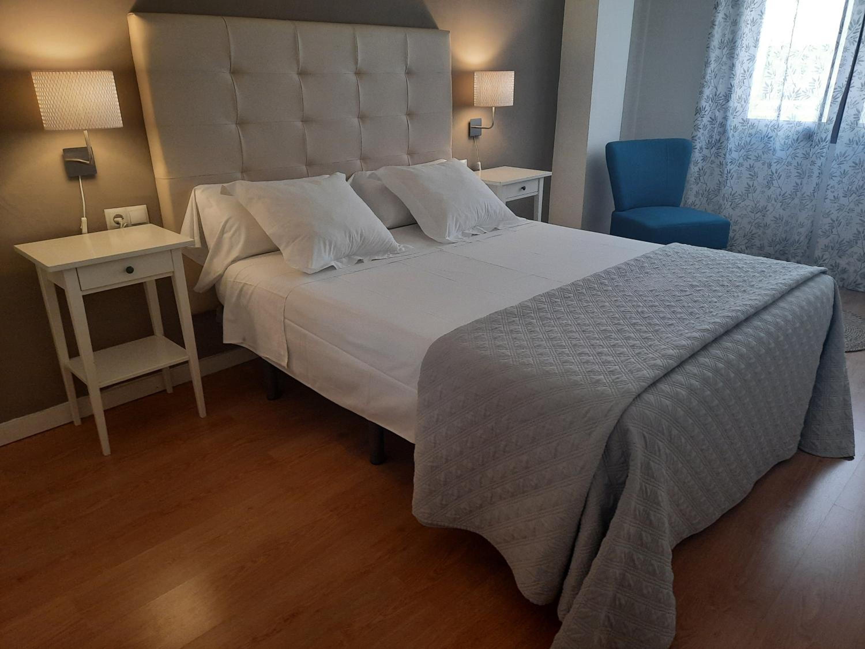 One-Bedroom Apartment - Photo 18