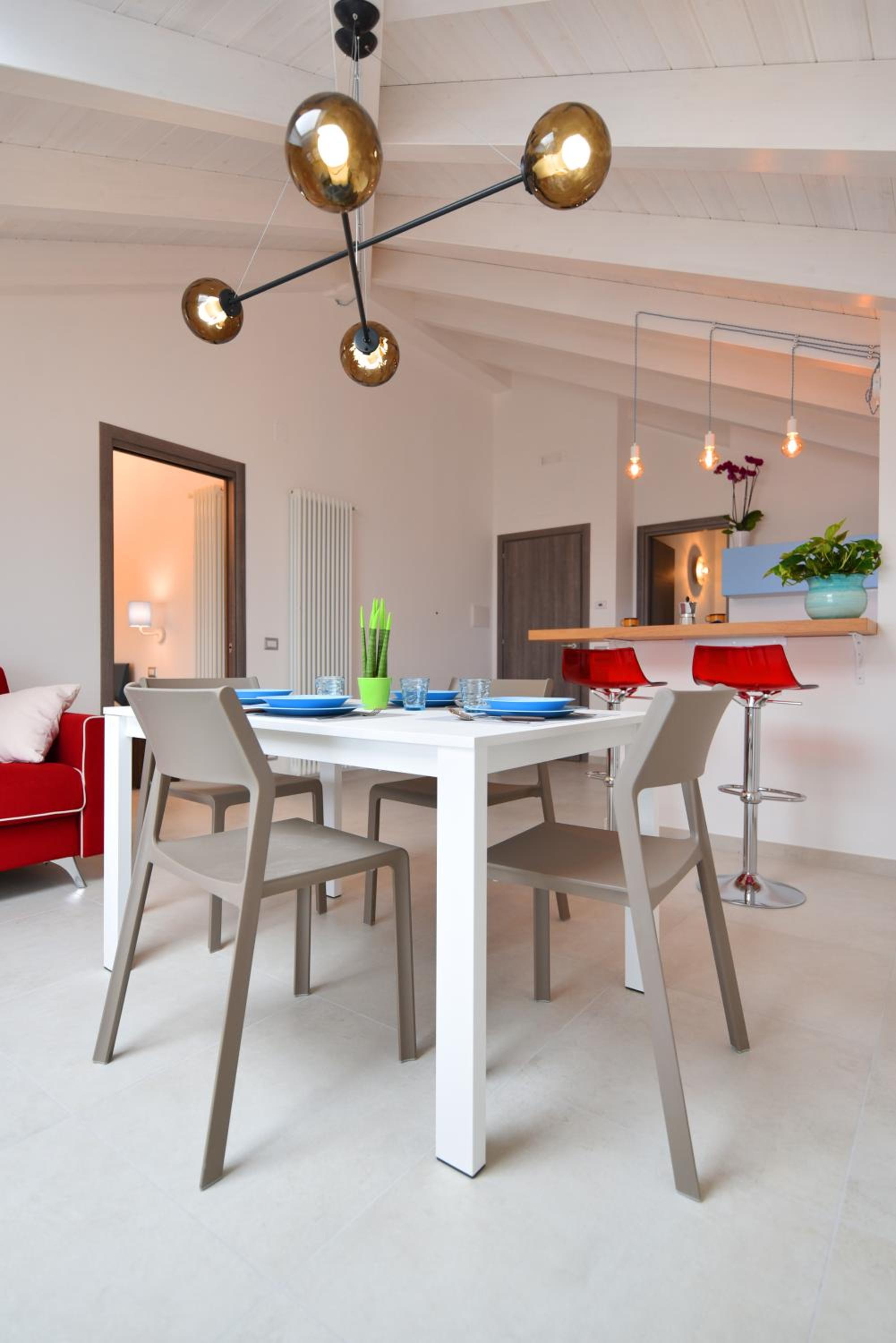 One-Bedroom Apartment - Photo 11