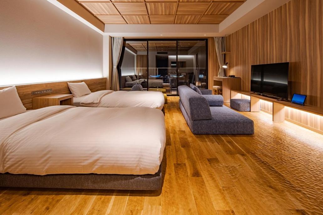 Family Room with Sea View - Photo 1
