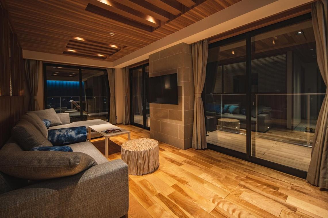 Junior Suite with Ocean View - Photo 5