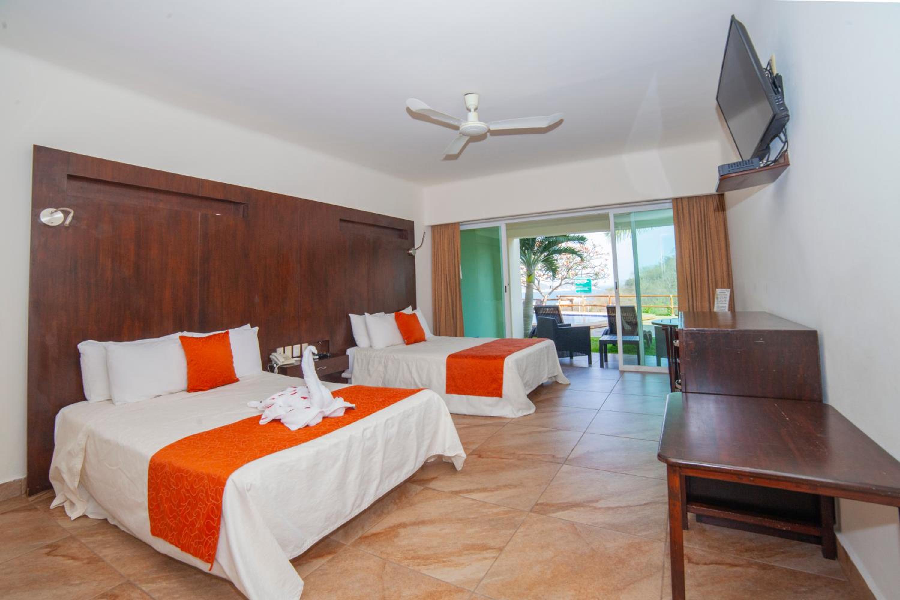 Double Room with Pool View