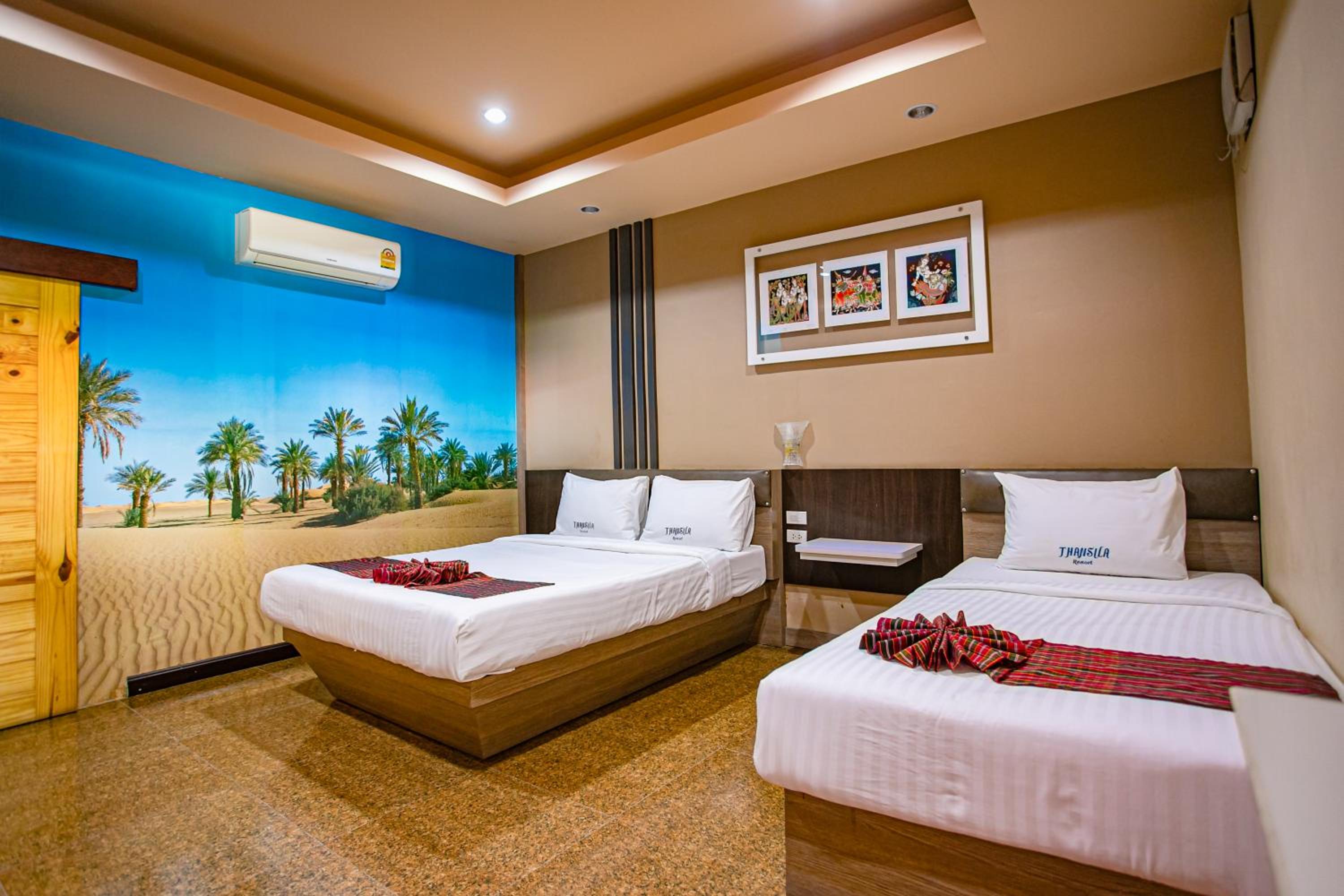 Deluxe Twin Room photo 3