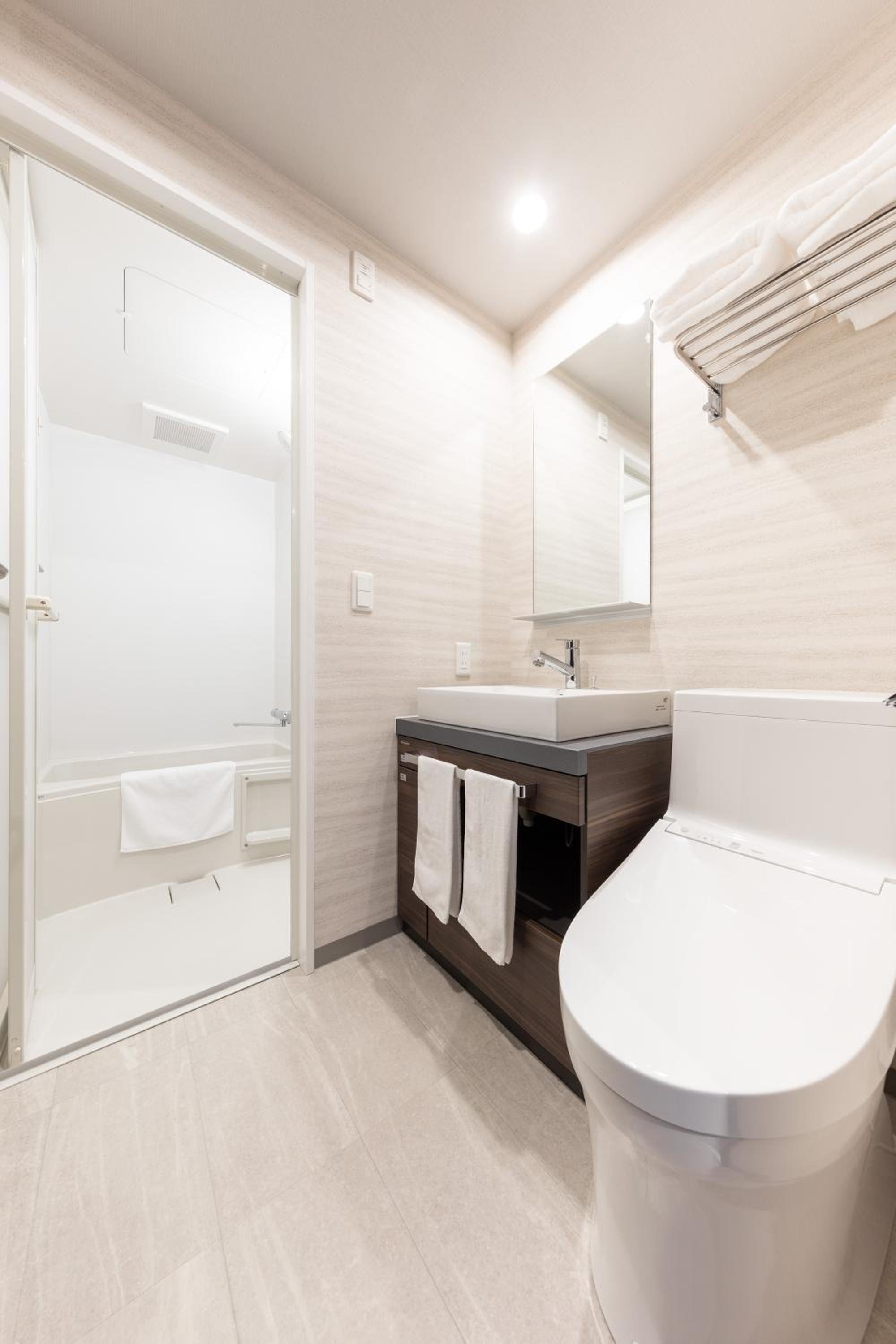Twin Room with Kitchen - Non-Smoking - Photo 8