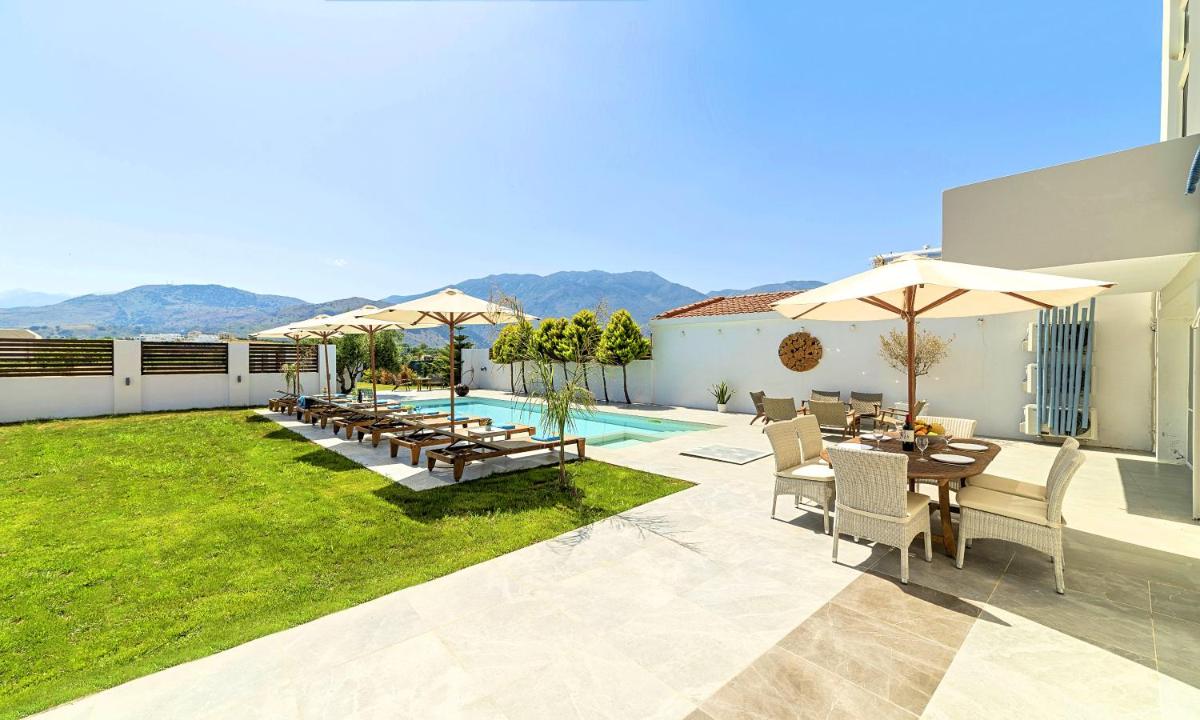 Villa with Private Pool