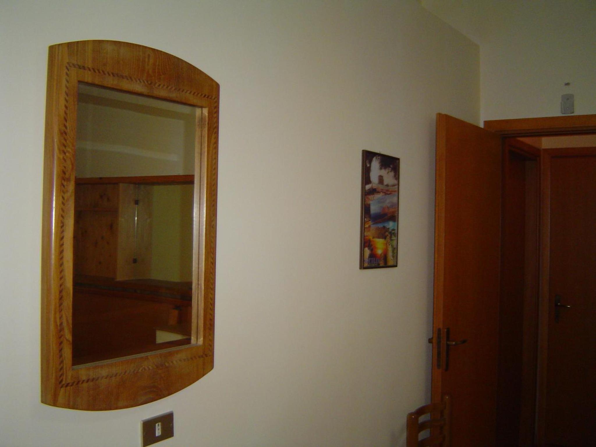Two Connecting Rooms photo 3