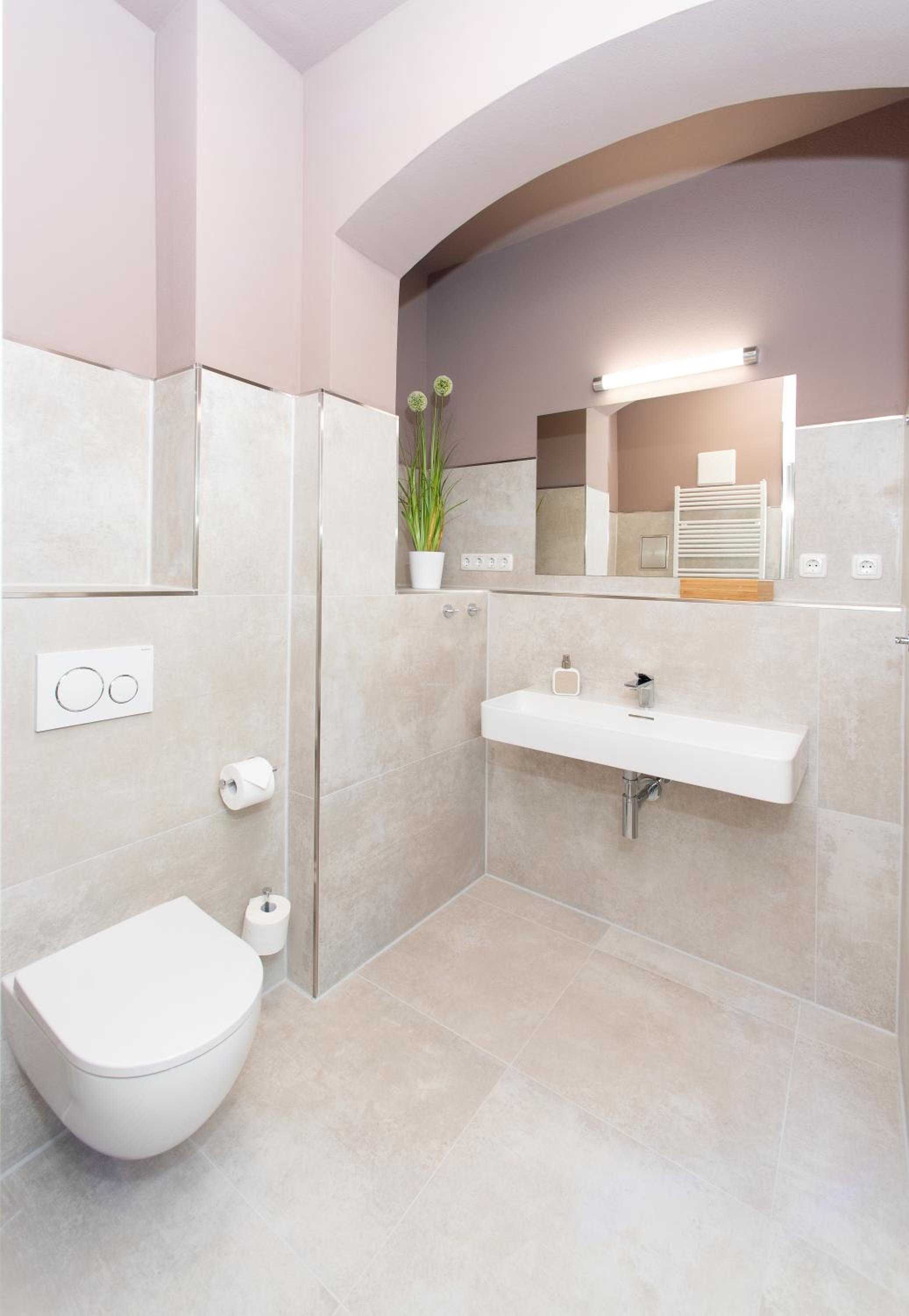 Large Three-Bedroom Apartment with Balcony photo 3