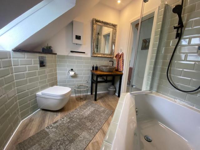 Two-Bedroom Apartment - Photo 17