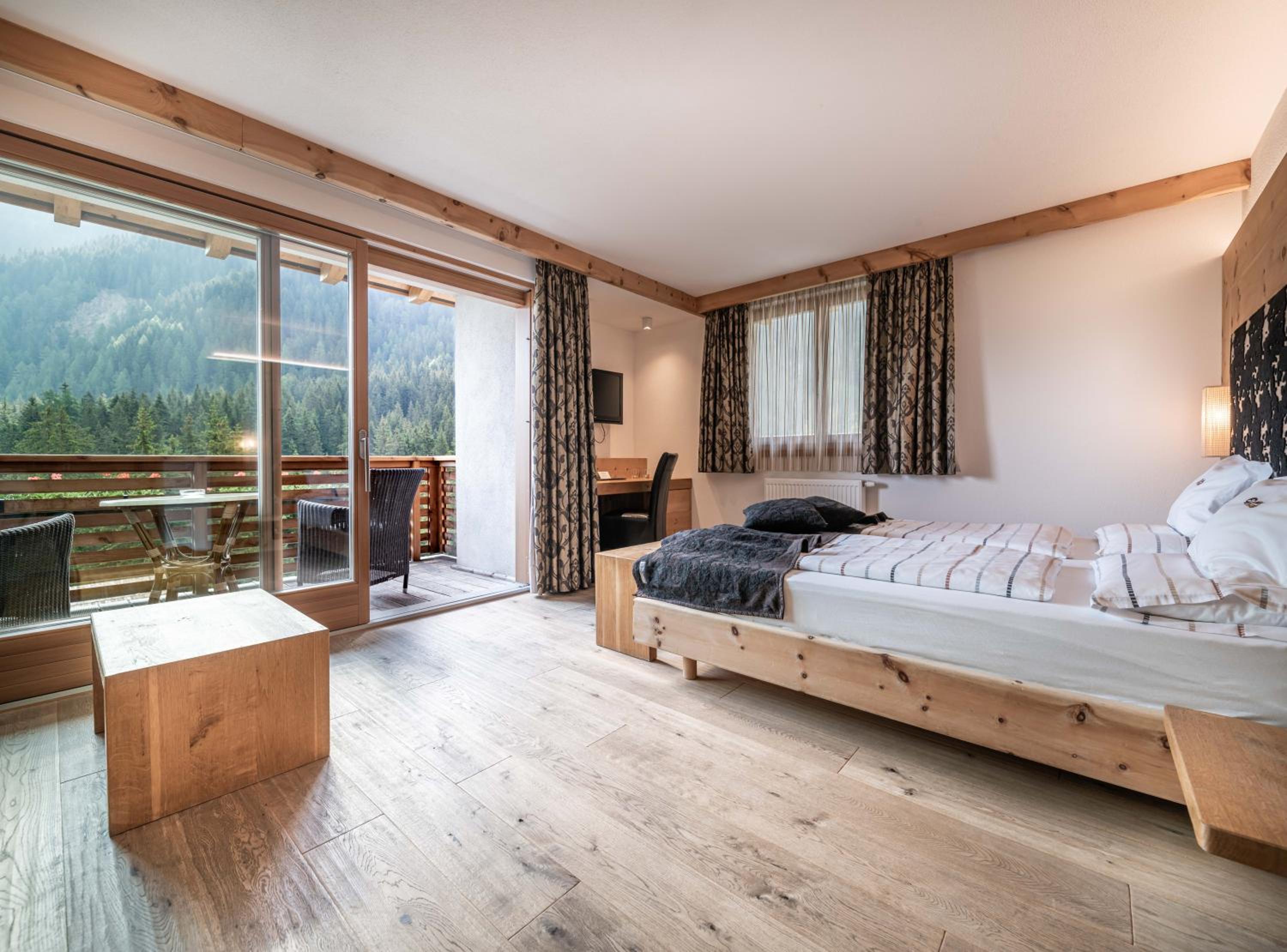 Superior Double or Twin Room - Photo 2