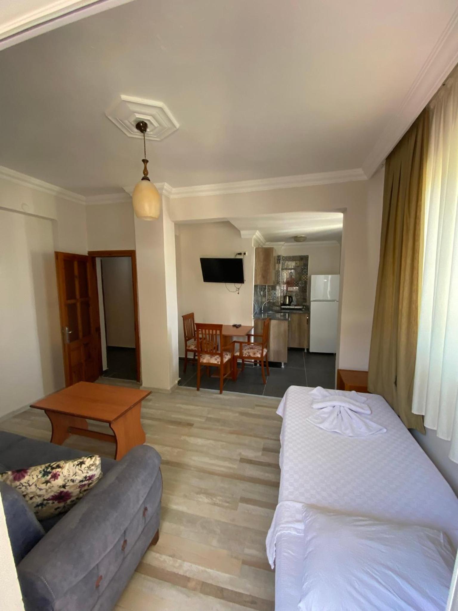 One-Bedroom Apartment (4 Adults) - Photo 3