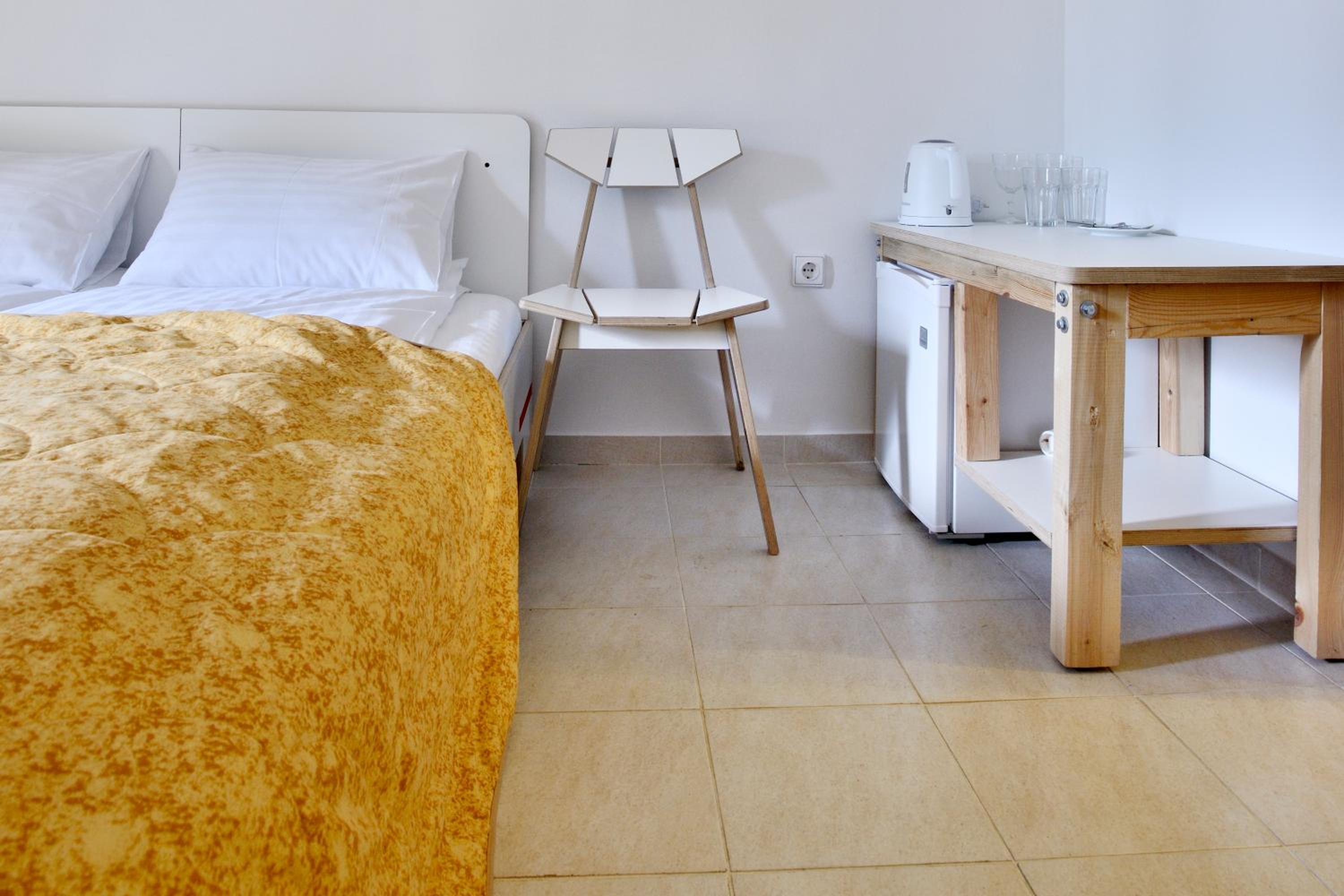 Double or Twin Room - Photo 6