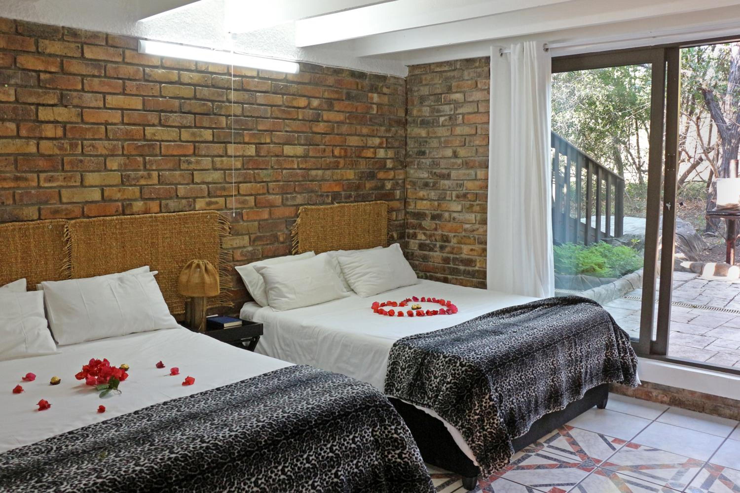 Quadruple Room - Photo 8