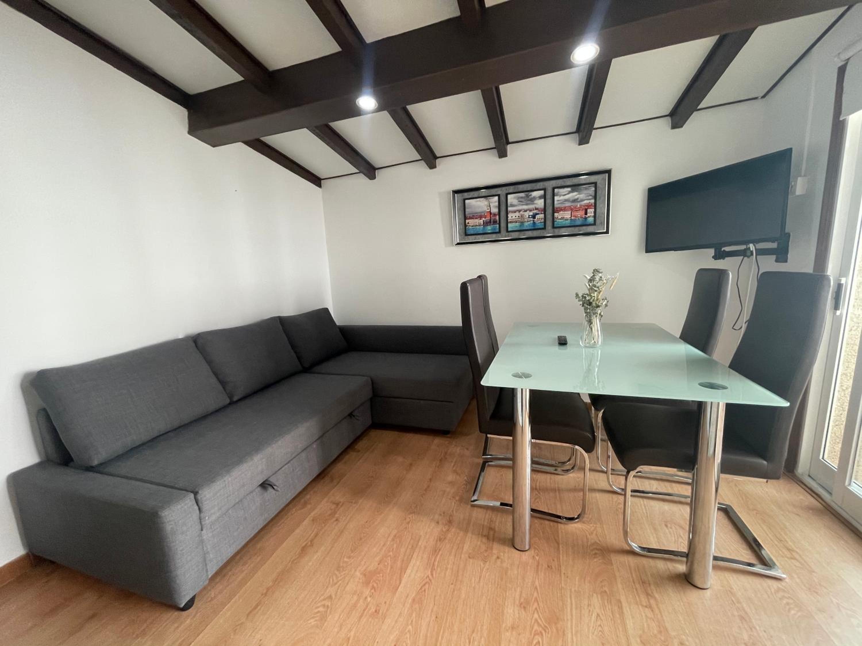 Two-Bedroom Apartment without Sea View (6 Adults) photo 3