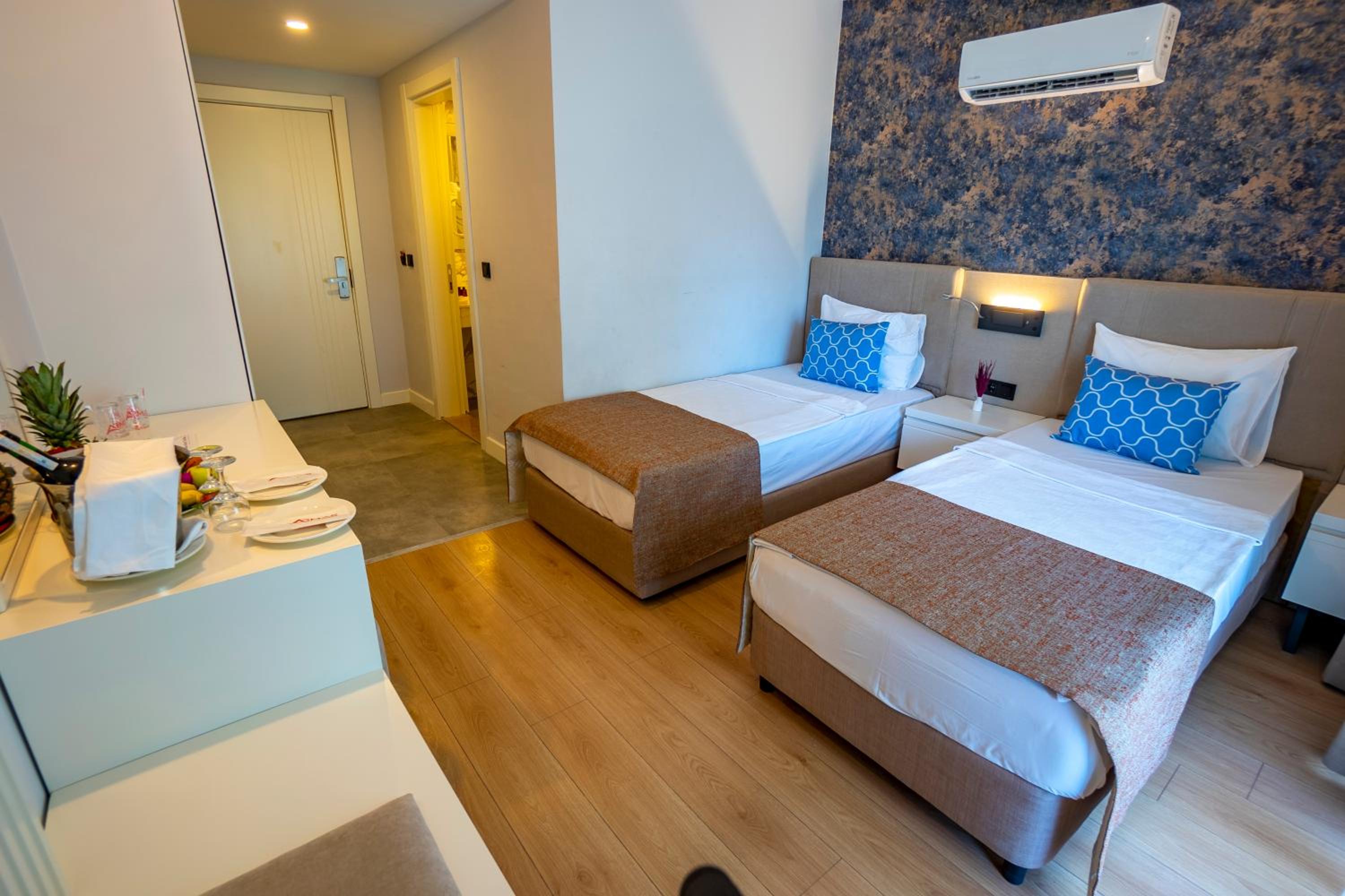 Standard Double Room - Photo 2