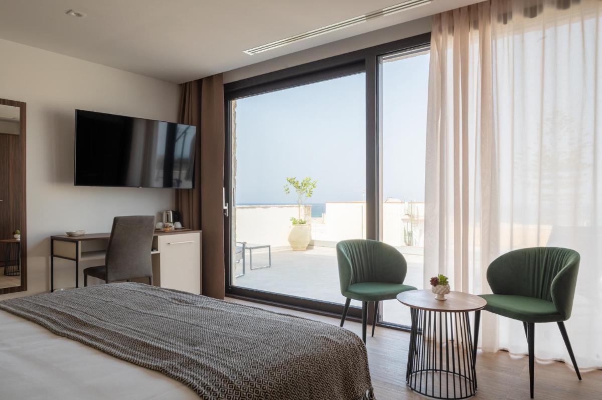Junior Suite with Sea View photo 3