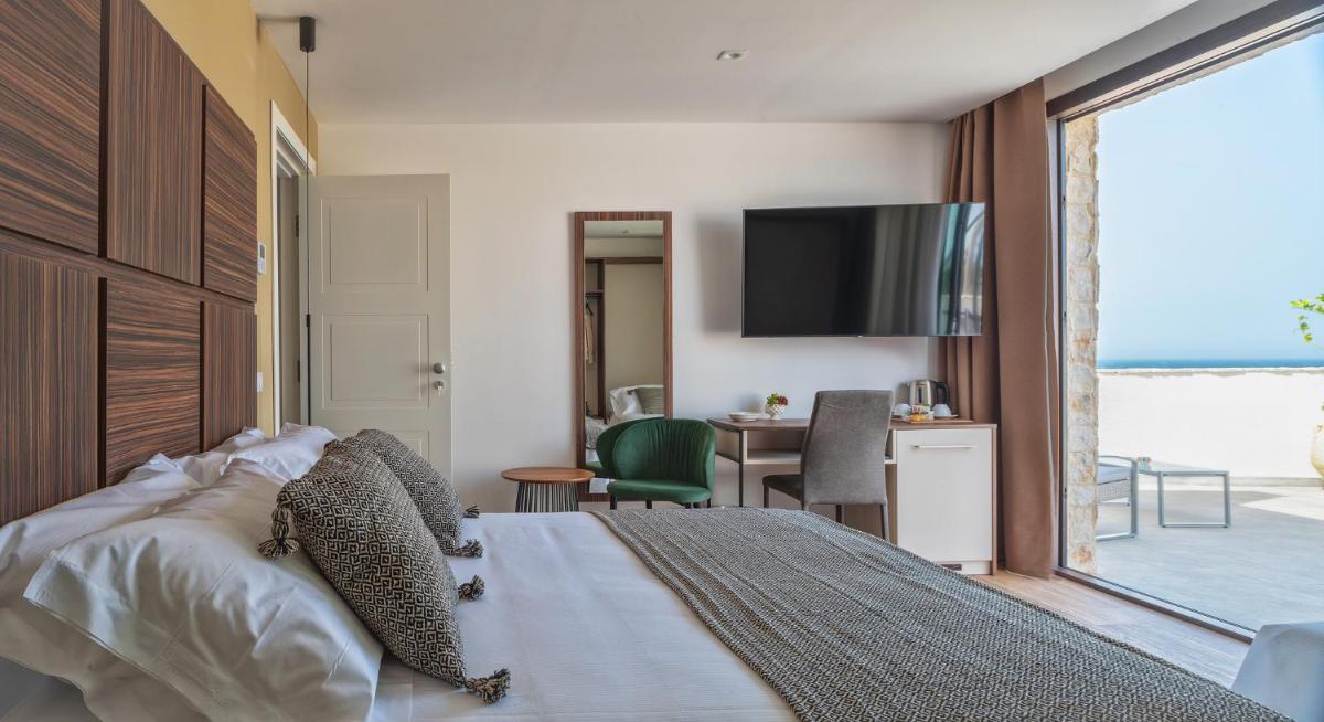 Junior Suite with Sea View photo 2