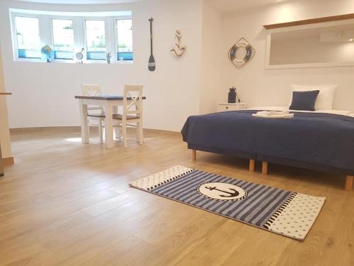 Large Double Room photo 2