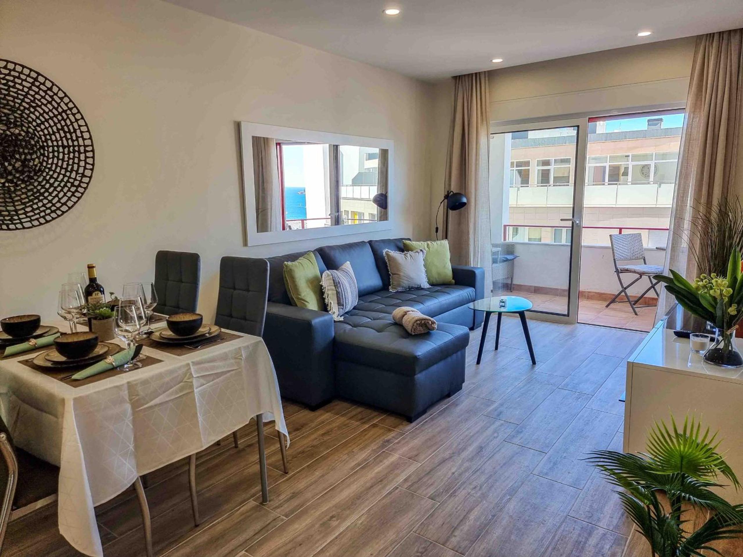 Apartment with Balcony - Photo 31