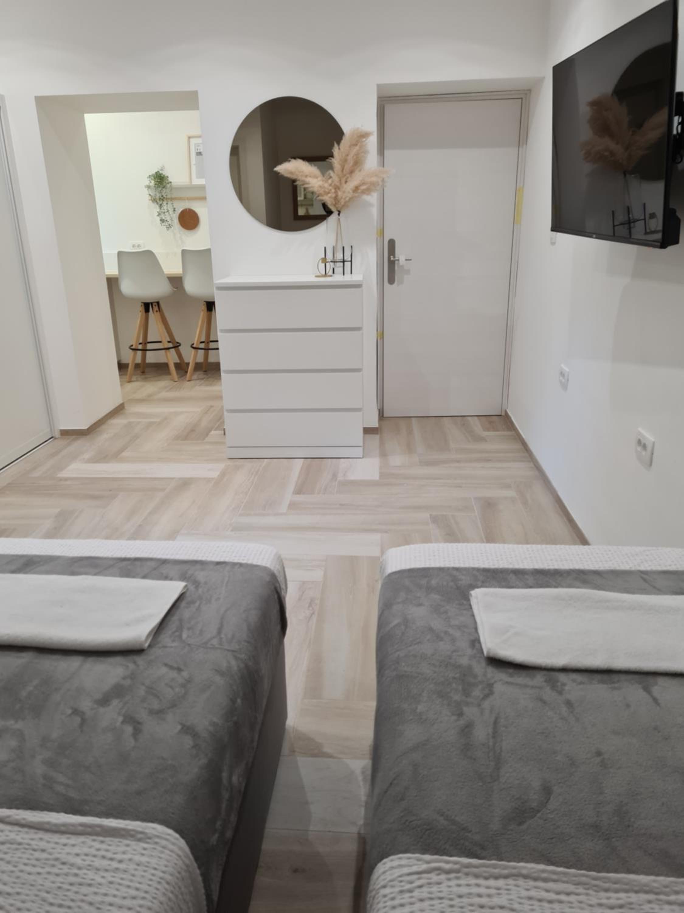 Studio with Sofa Bed - Photo 2