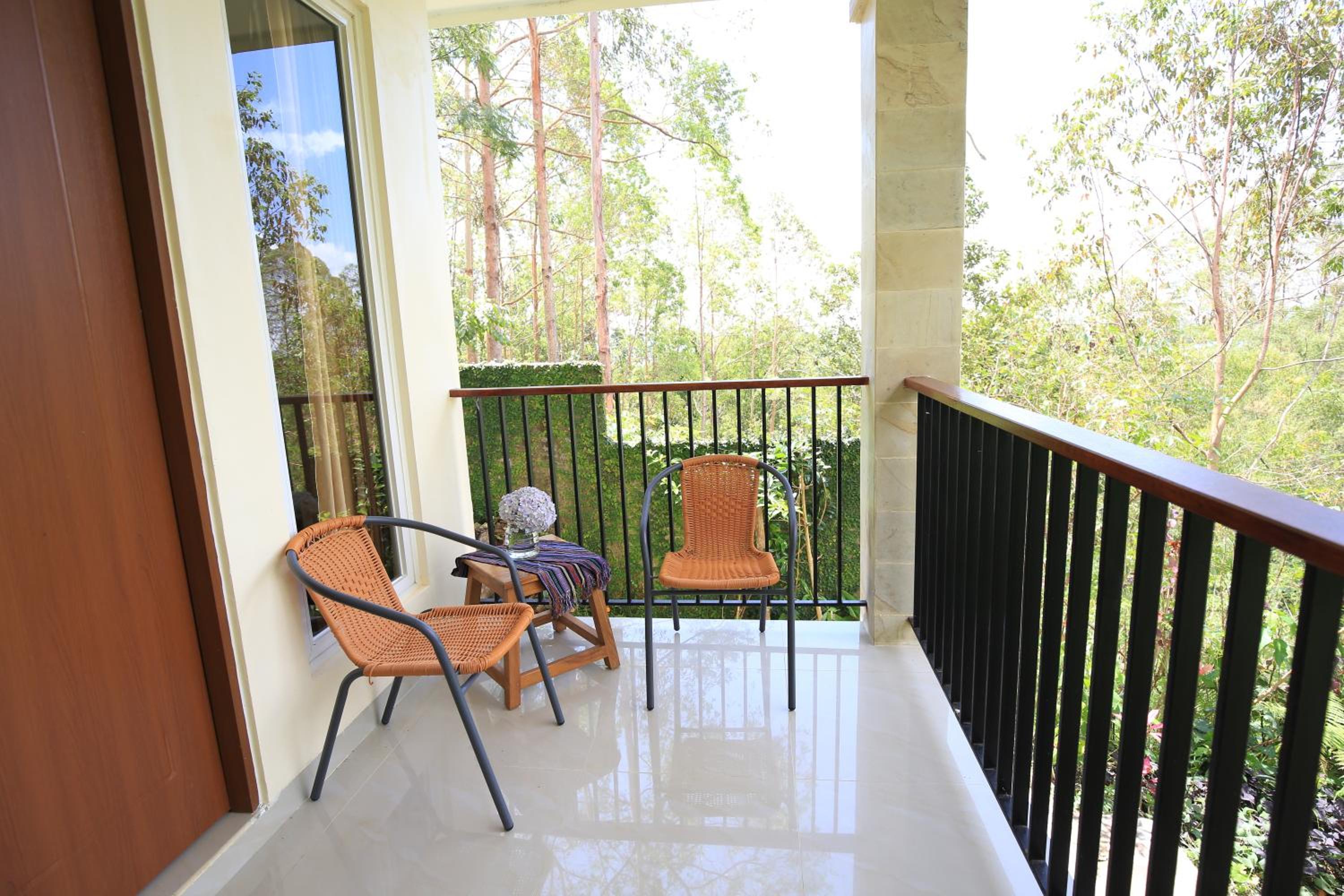 Villa with Garden View - Photo 2