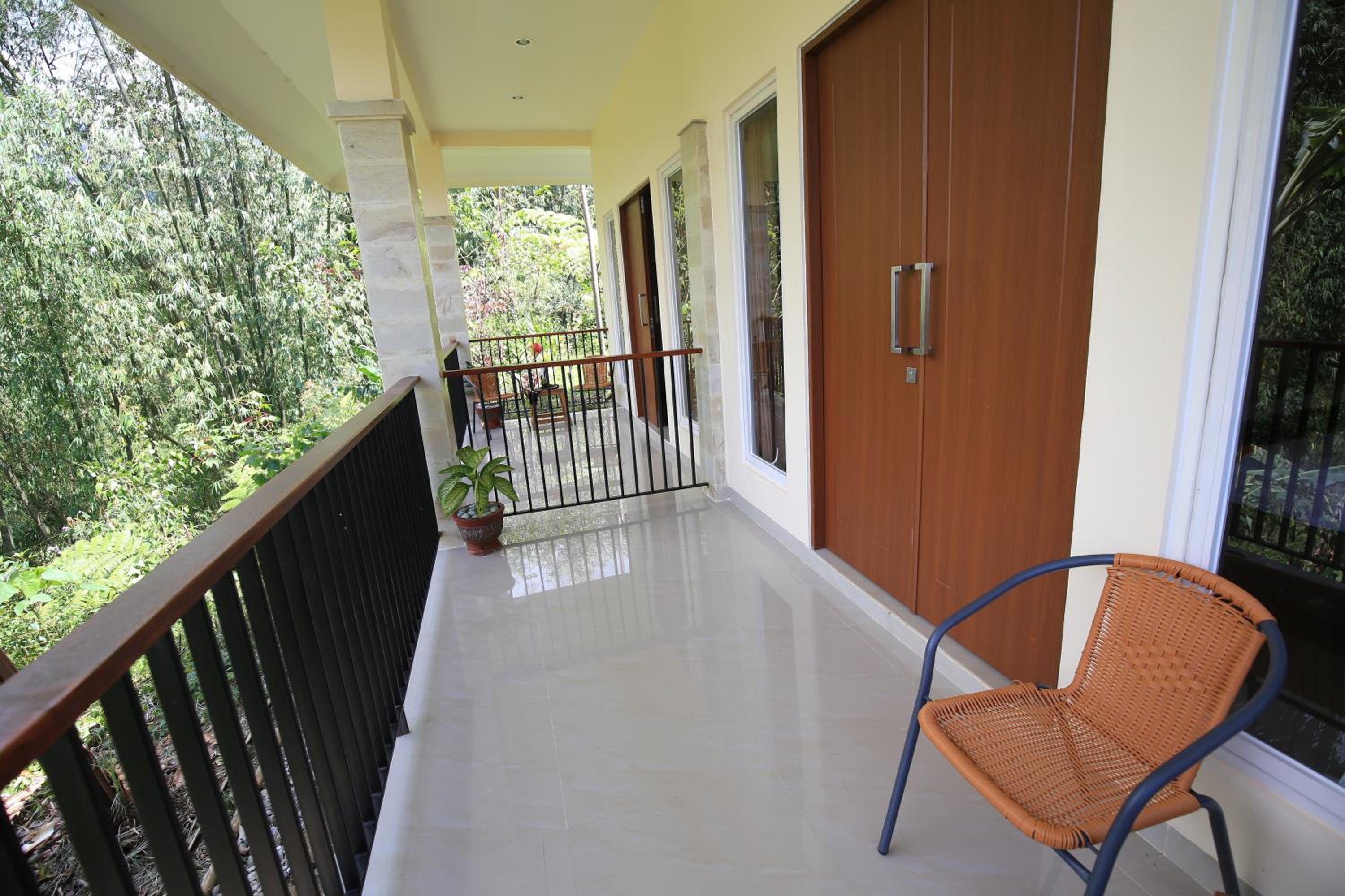 Villa with Garden View - Photo 5