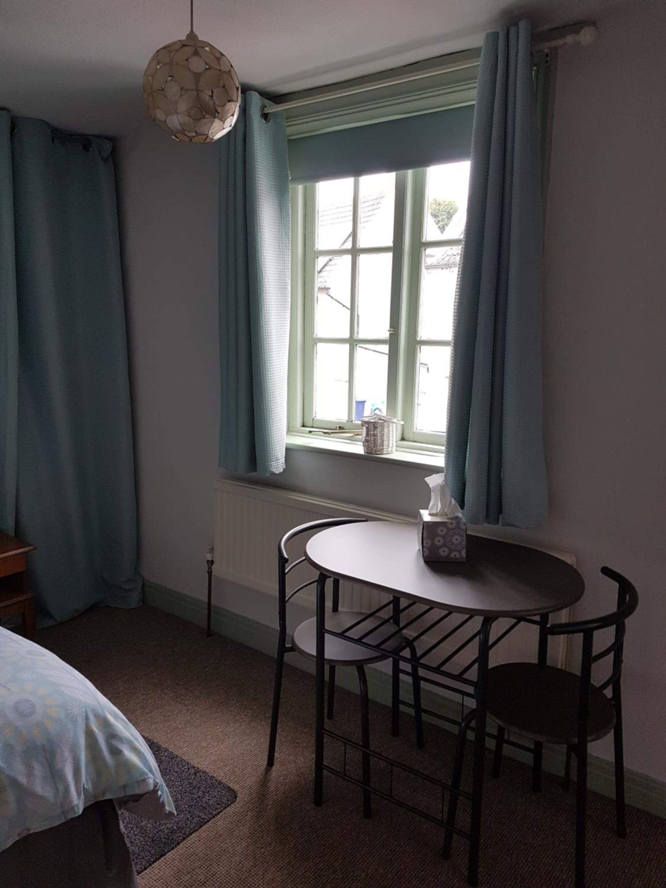 Standard Double Room - Photo 5