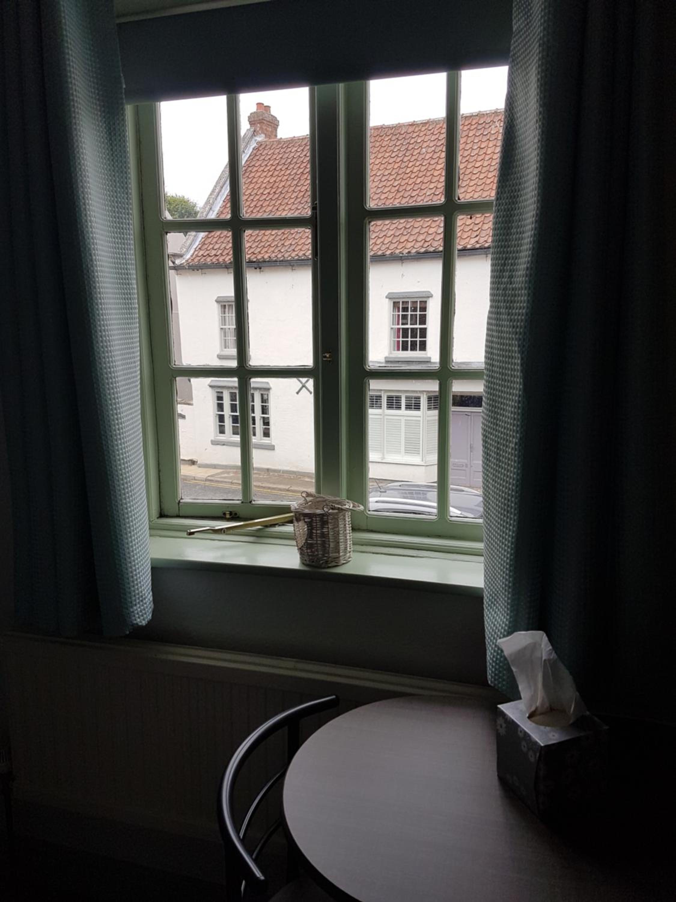 Standard Double Room - Photo 2