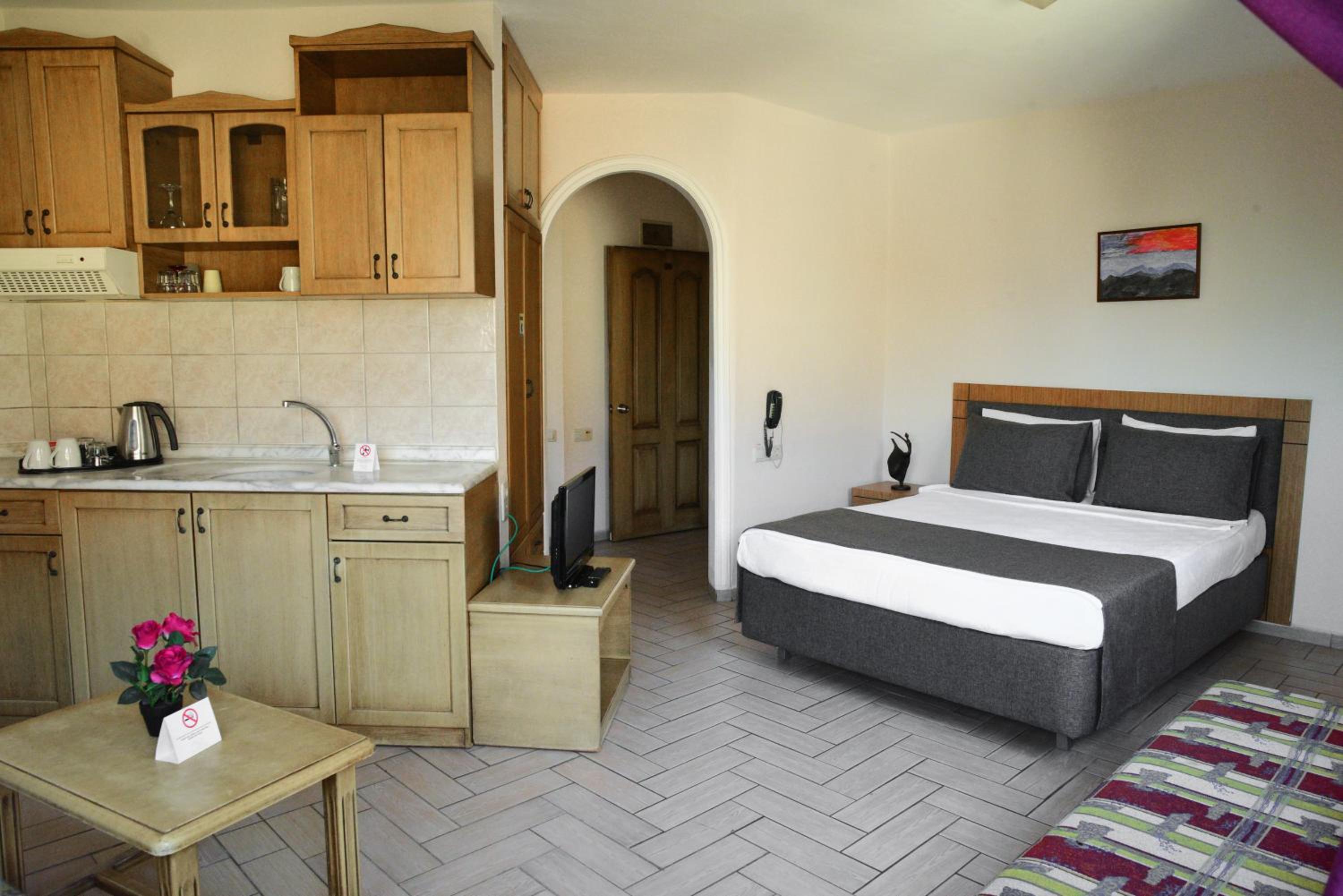 Apartment (4 Adults)