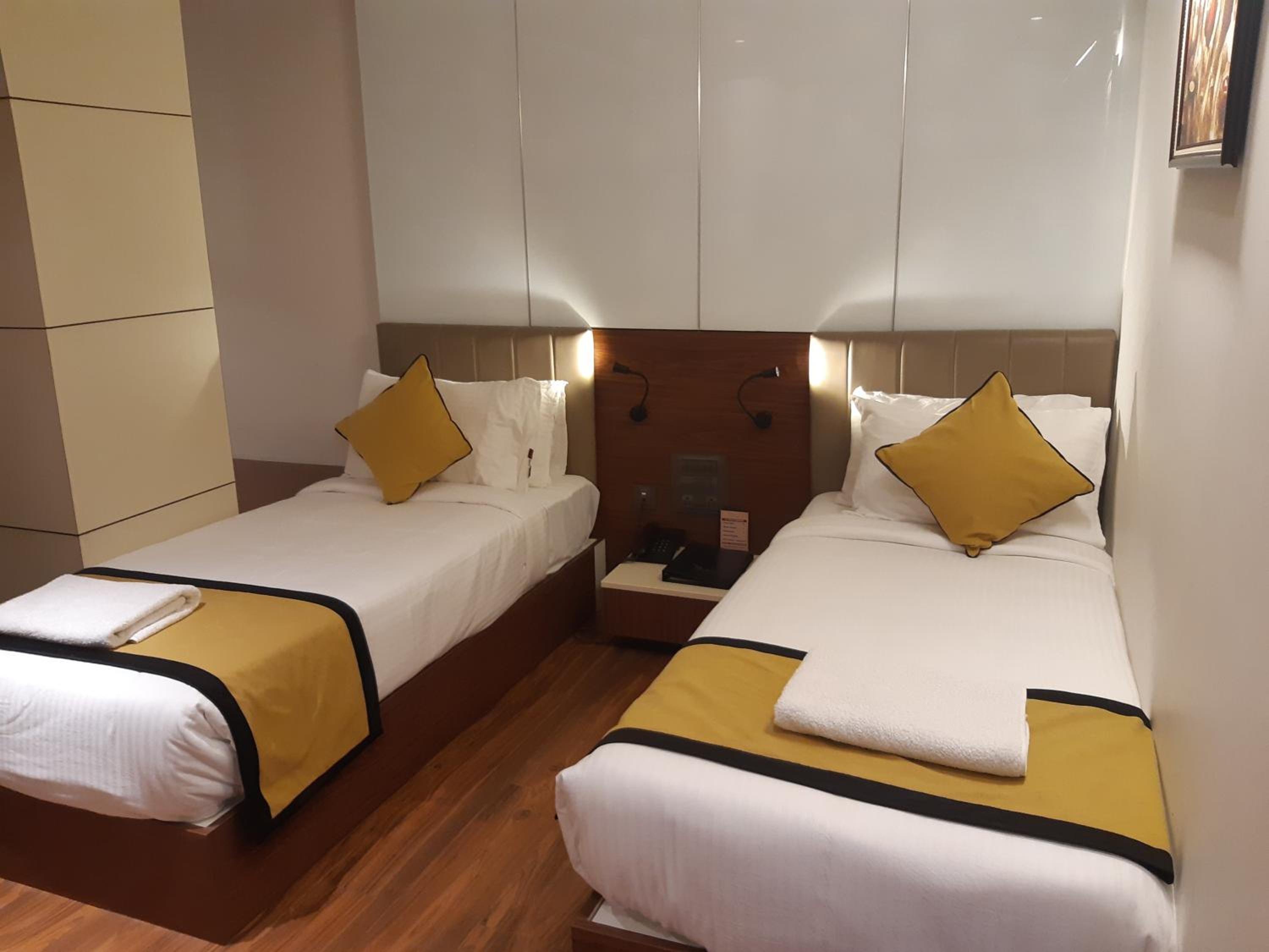 Deluxe Double or Twin Room photo 1