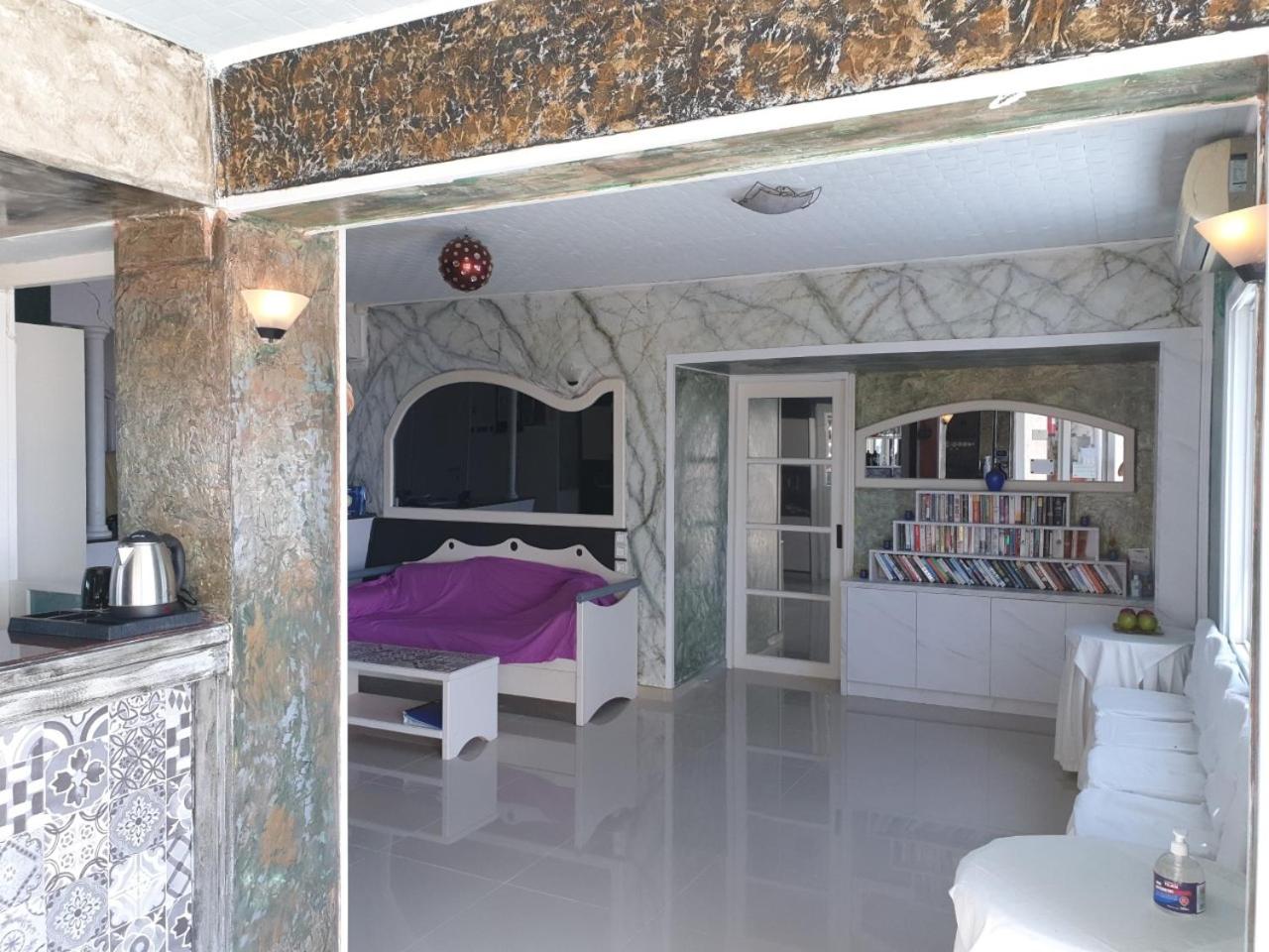 Bungalow With Sea View