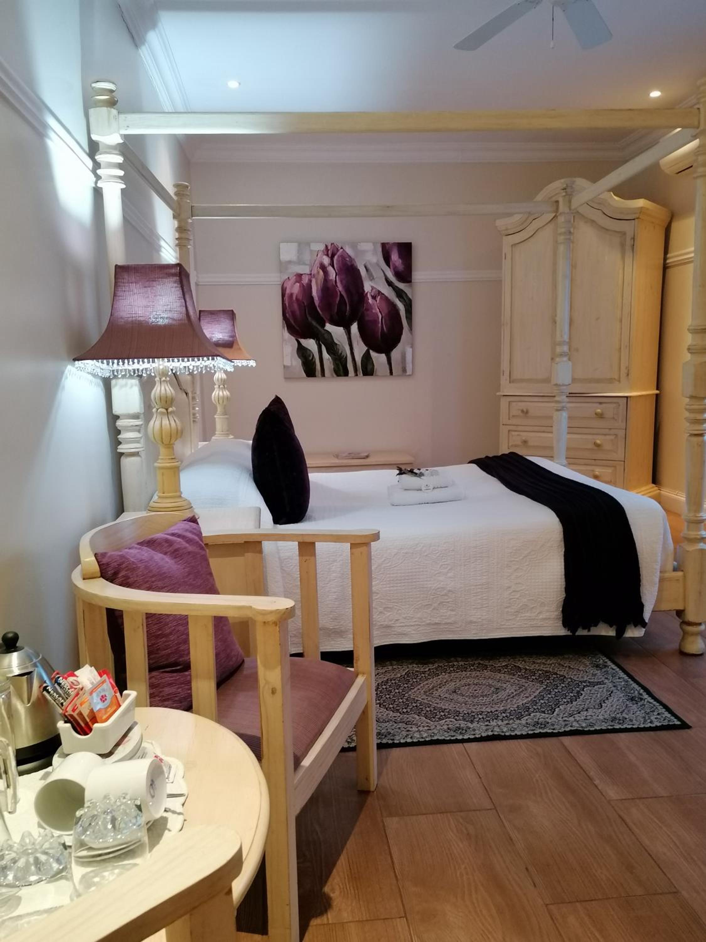 Comfort Queen Room - Photo 2